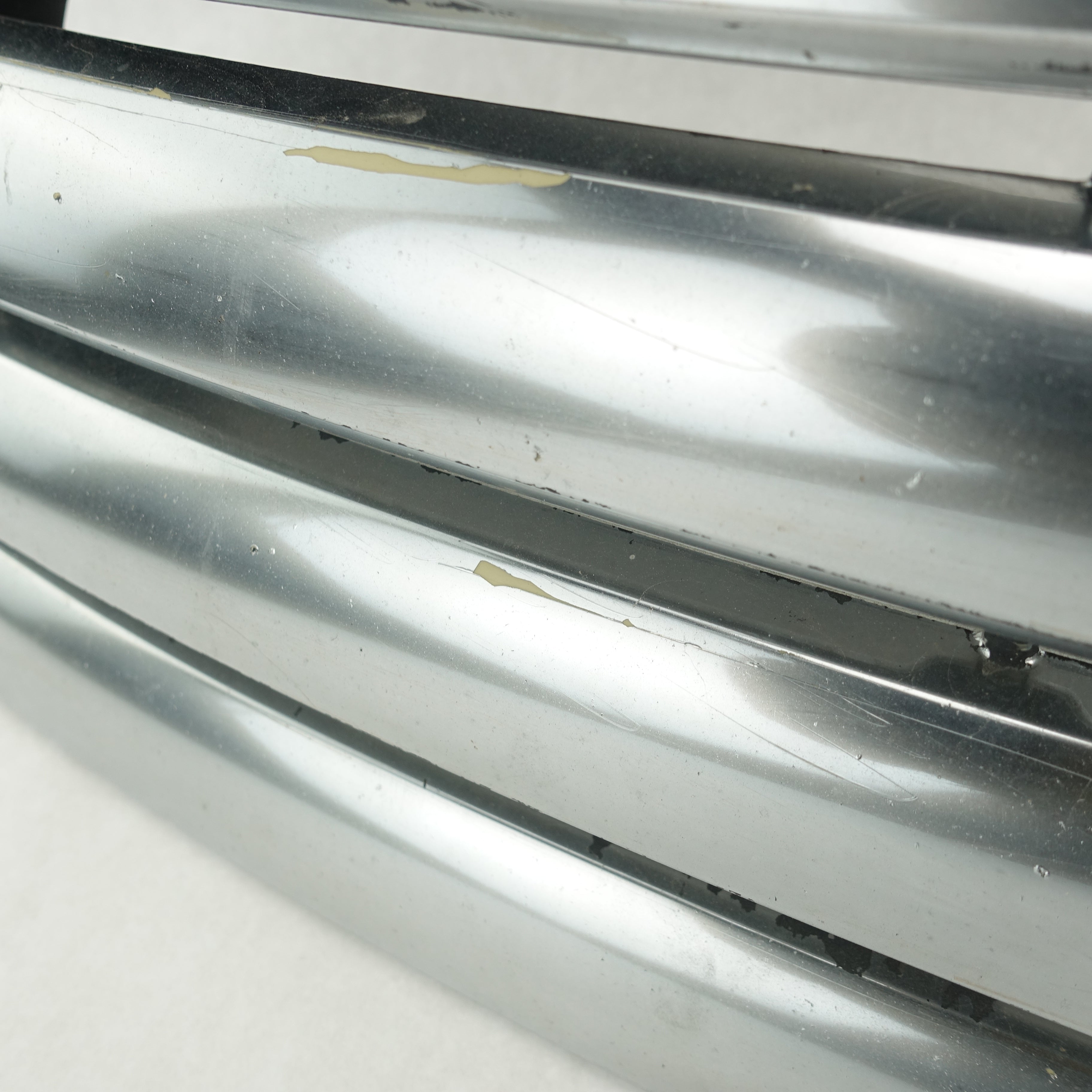 Damage 2006 2007 2008 2009 2010 2011 Chevy HHR Grille Grill