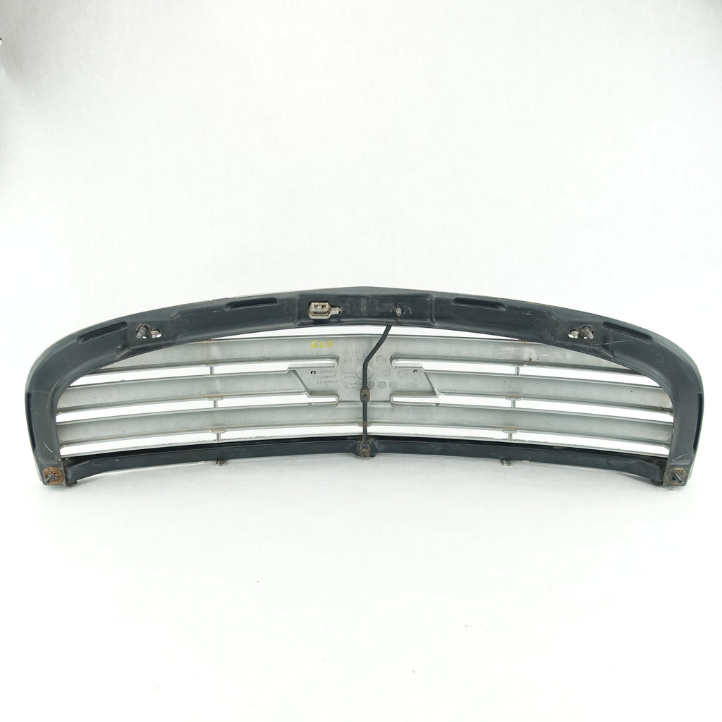 Damage 2006 2007 2008 2009 2010 2011 Chevy HHR Grille Grill