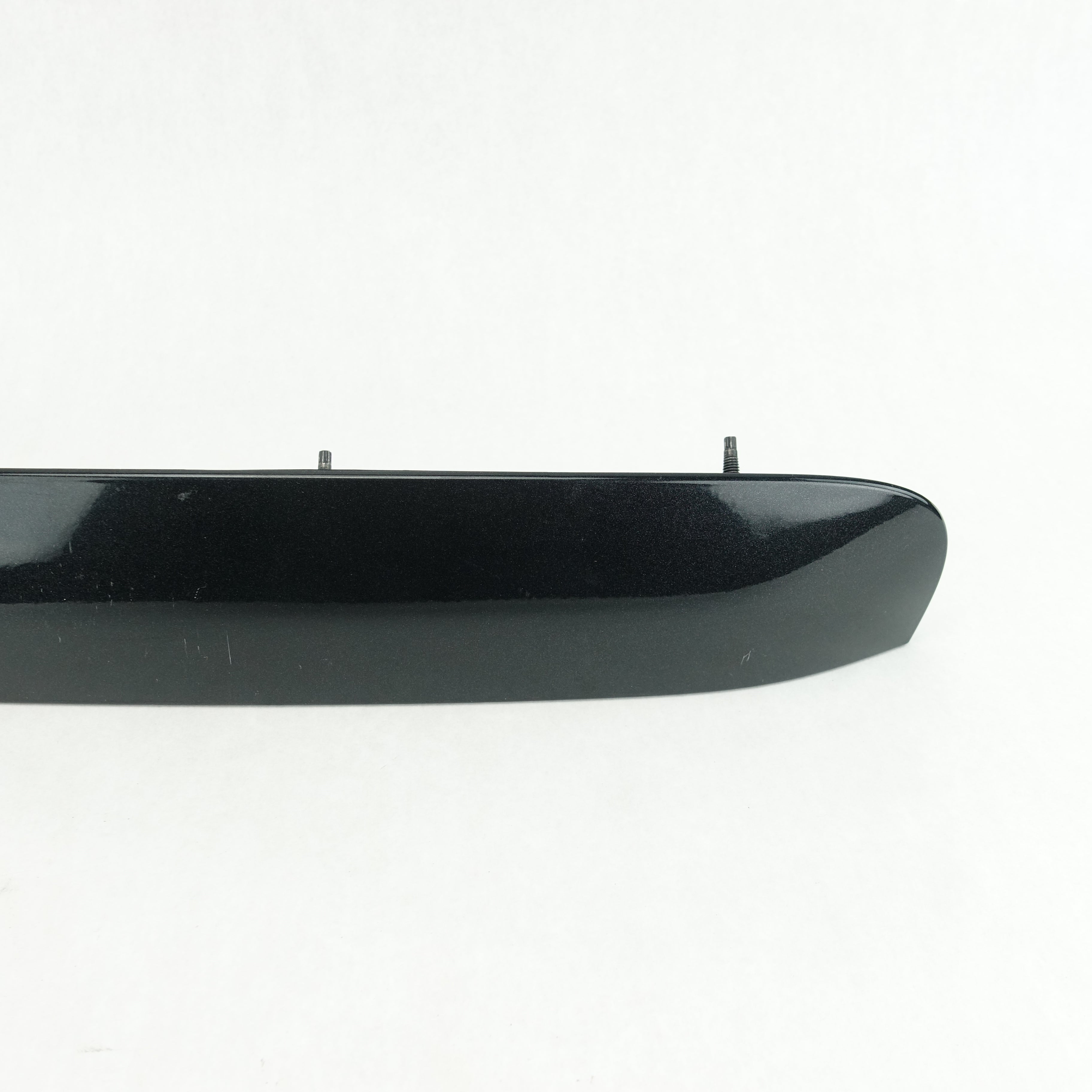 Damage 2008 2009 2010 2011 Buick Enclave Rear Tailgate Handle License Light Lamp