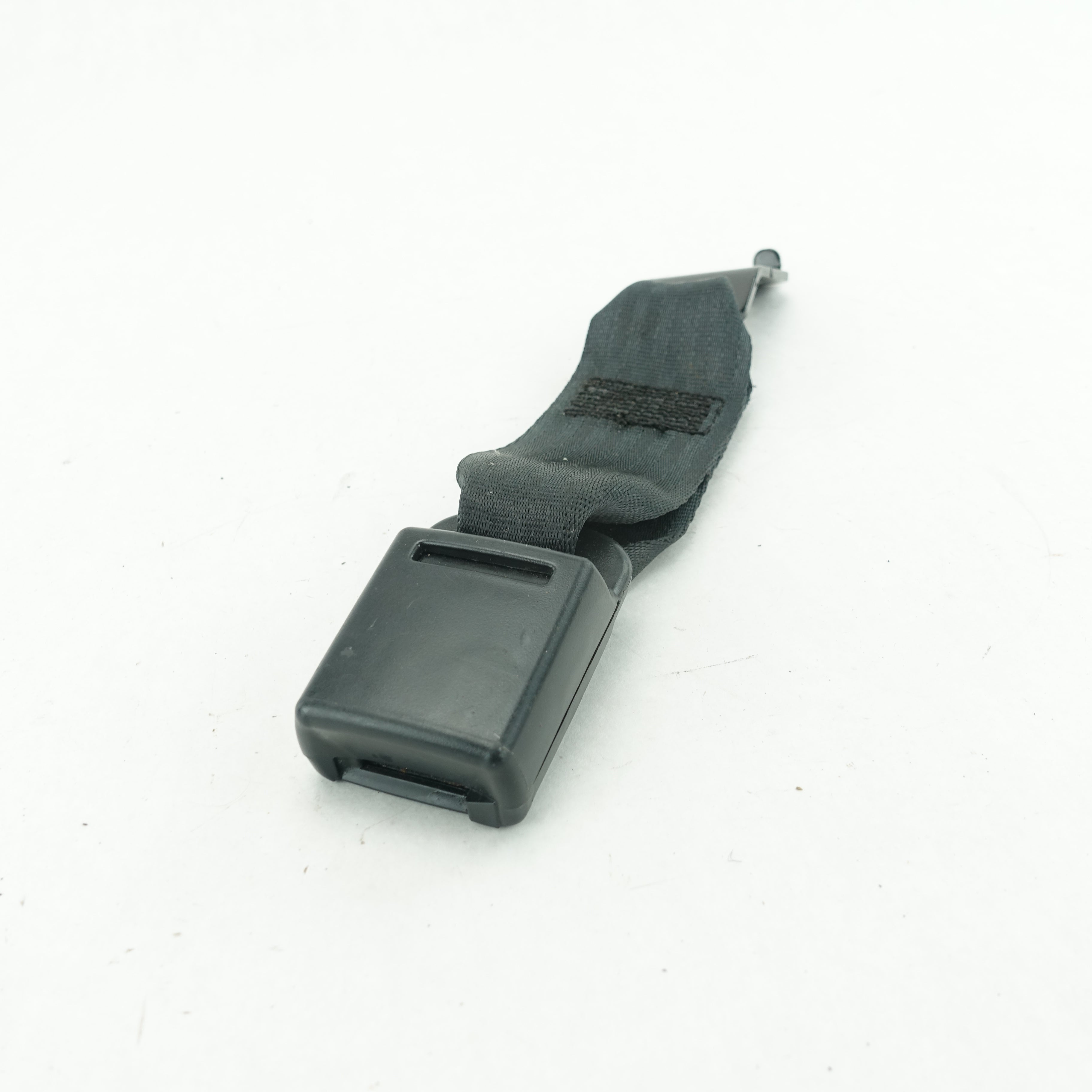 2016 2017 2018 2019 2020 2021 Hyundai Tucson Rear Center Seat Belt Anchor Black