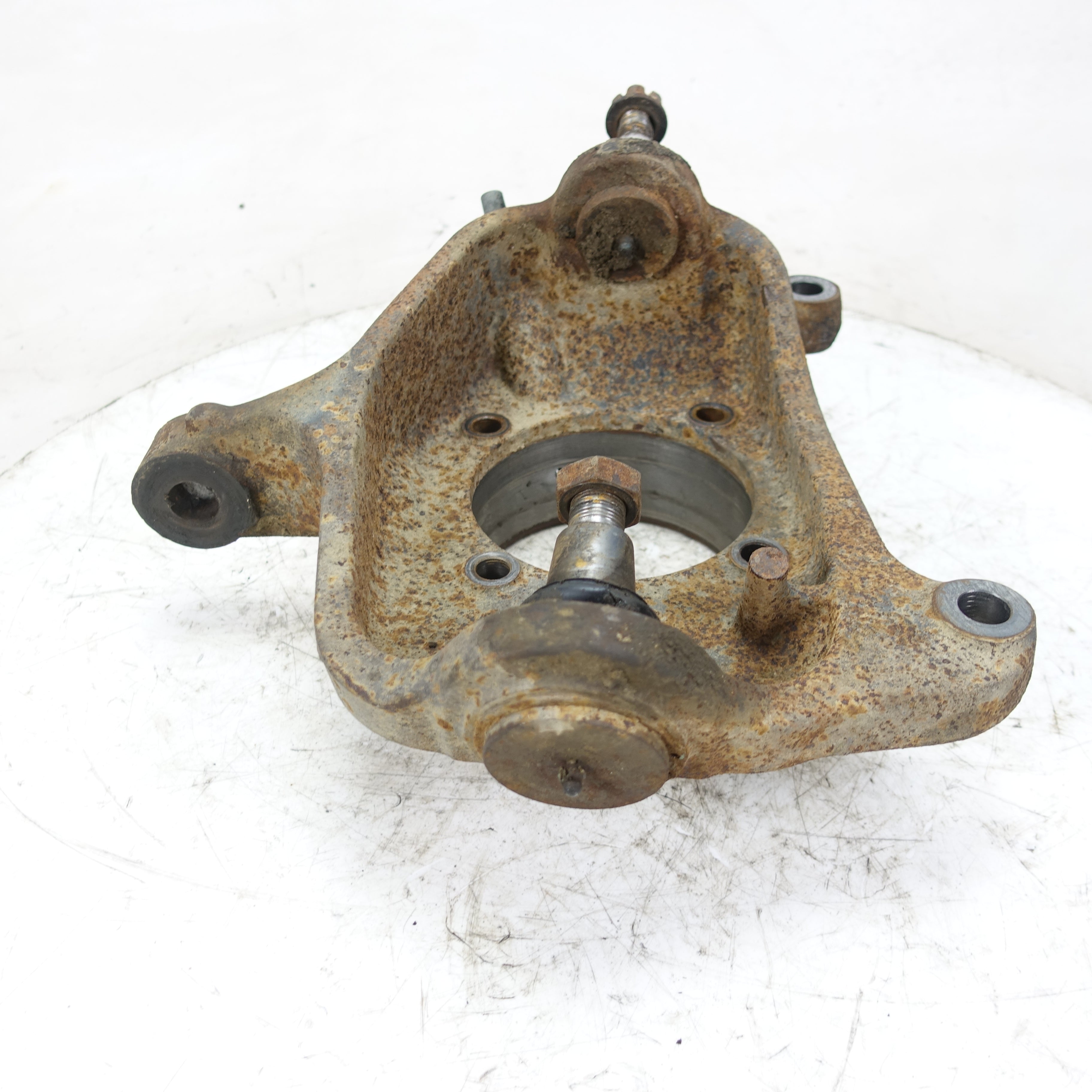 2009 2010 2011 2012 2013 2014 2015 2016 Ford F450 F550 Passenger Right Knuckle Spindle