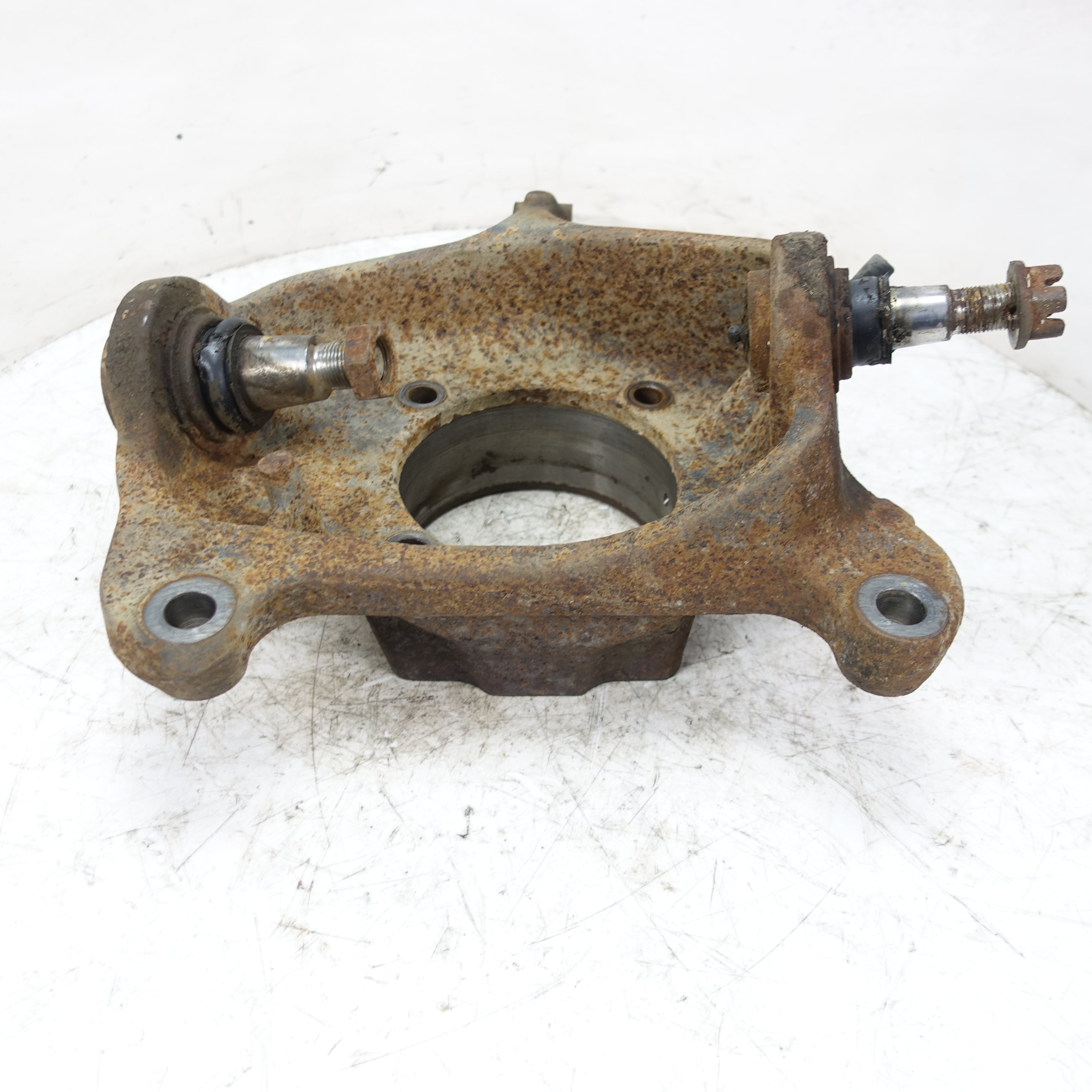 2009 2010 2011 2012 2013 2014 2015 2016 Ford F450 F550 Passenger Right Knuckle Spindle