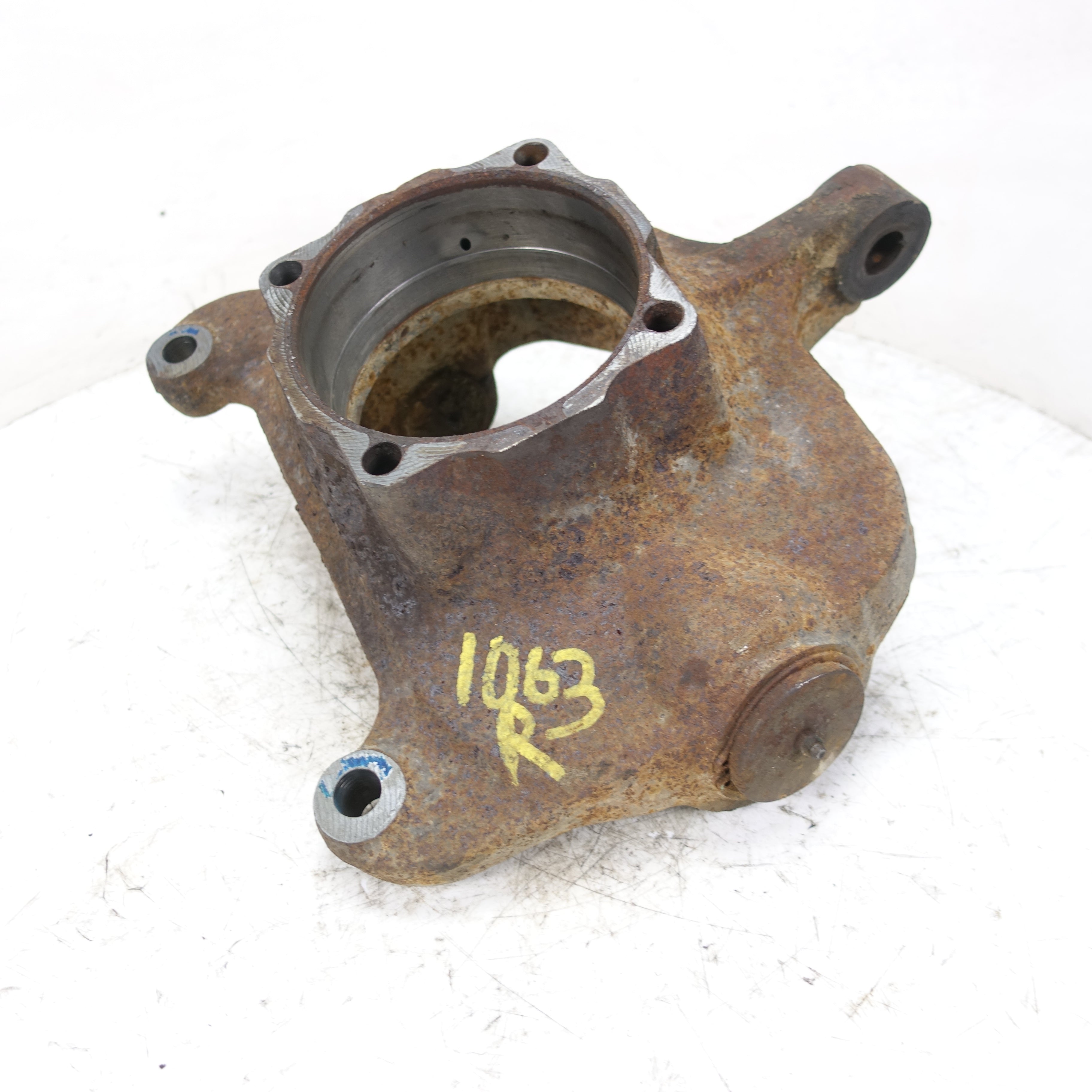 2009 2010 2011 2012 2013 2014 2015 2016 Ford F450 F550 Passenger Right Knuckle Spindle