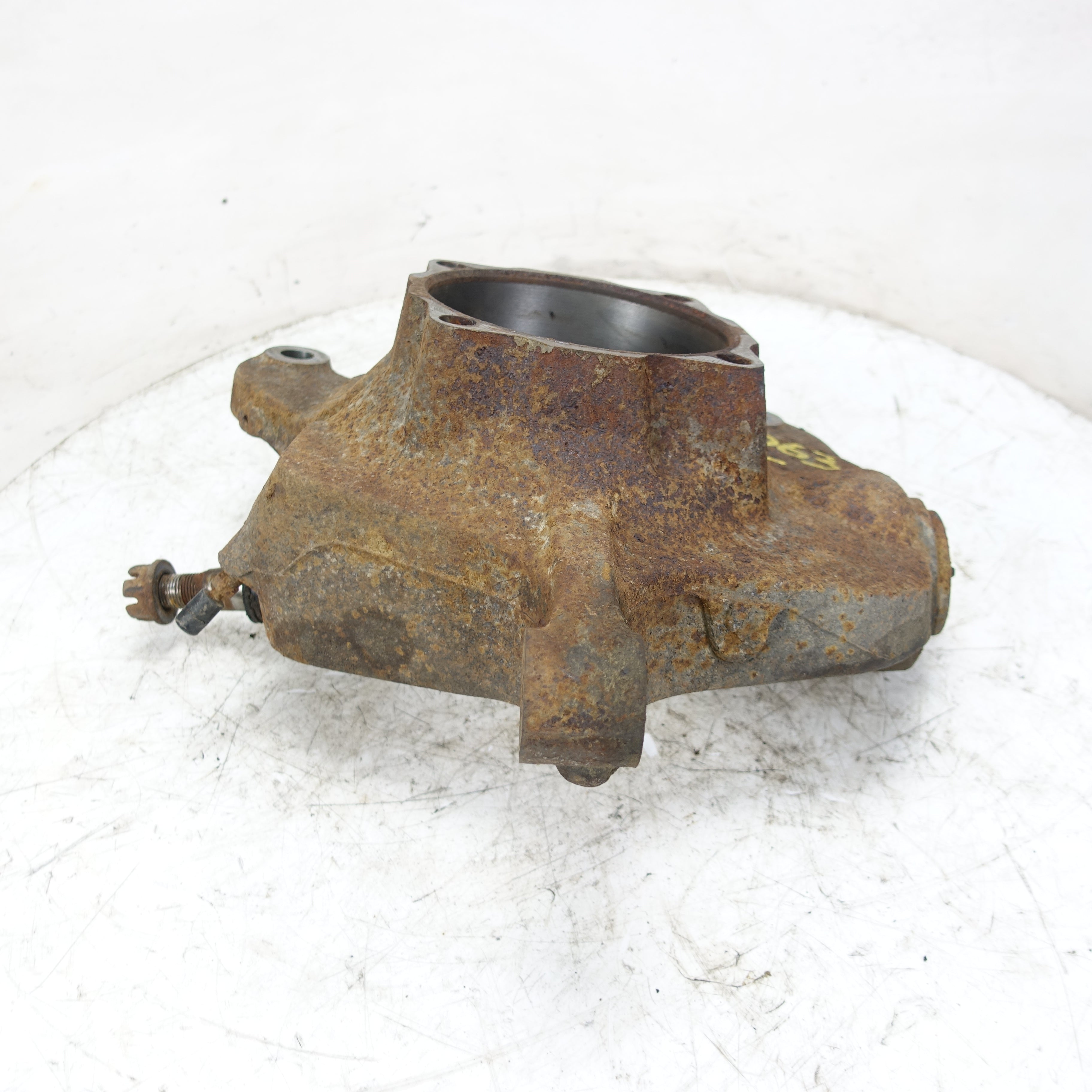 2009 2010 2011 2012 2013 2014 2015 16 Ford F450 F550 Driver Left Knuckle Spindle