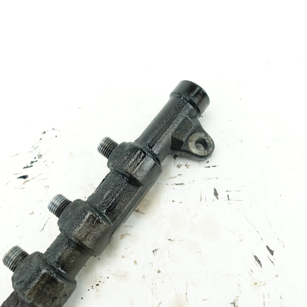 2011 2012 2013 2014 Ford Powerstroke F250 F350 6.7L Passenger Right Fuel Rail