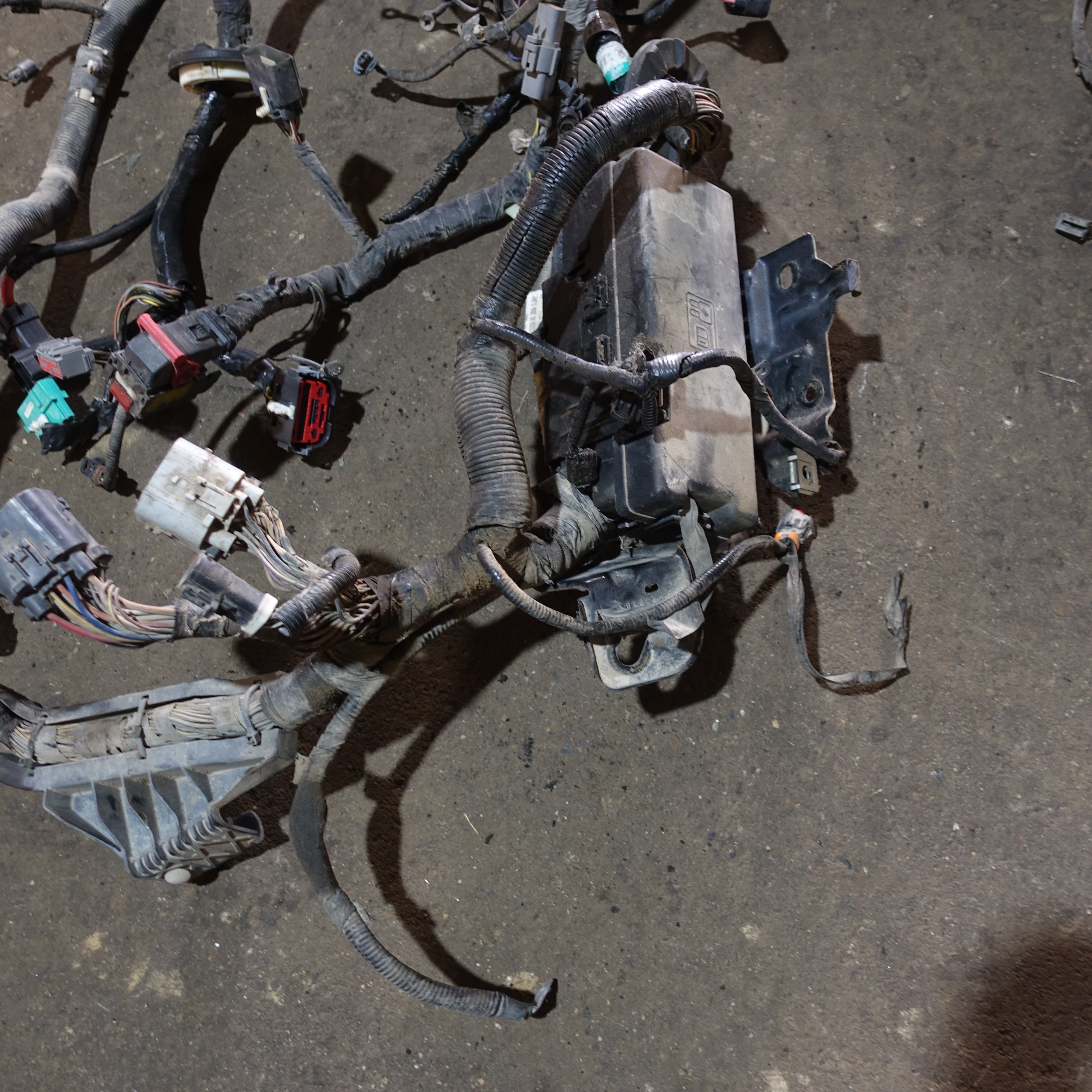 2008 Ford F250 F350 6.4L Engine Fuse Box Bay Wire Harness Loom
