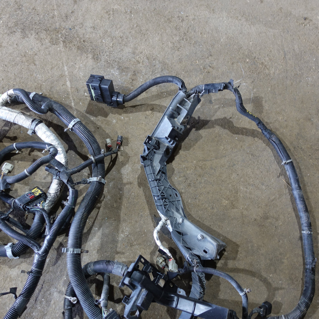 Damage 2019 Silverado Sierra 1500 Crew Cab 5'8" Box Frame Chassis Wire Harness