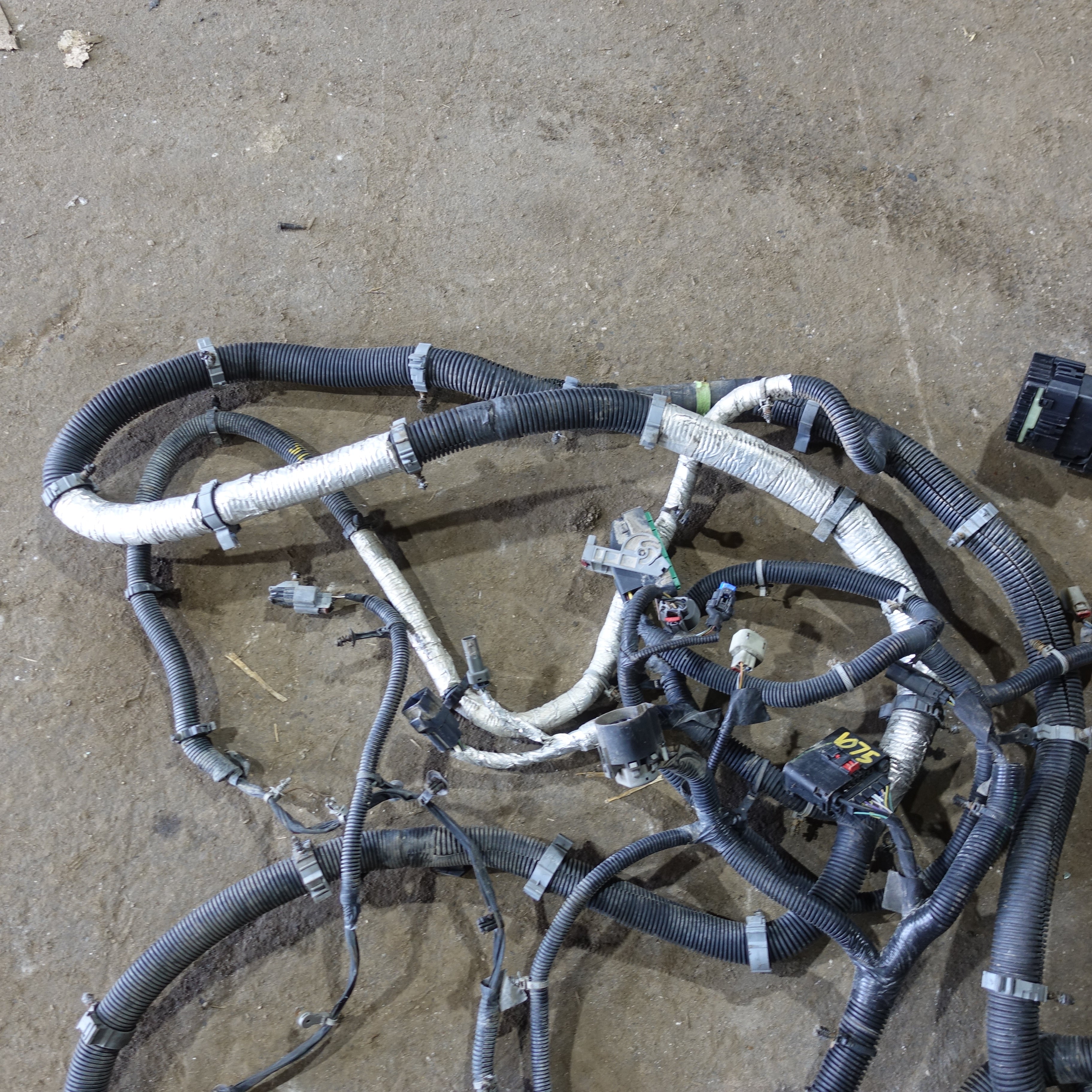 Damage 2019 Silverado Sierra 1500 Crew Cab 5'8" Box Frame Chassis Wire Harness