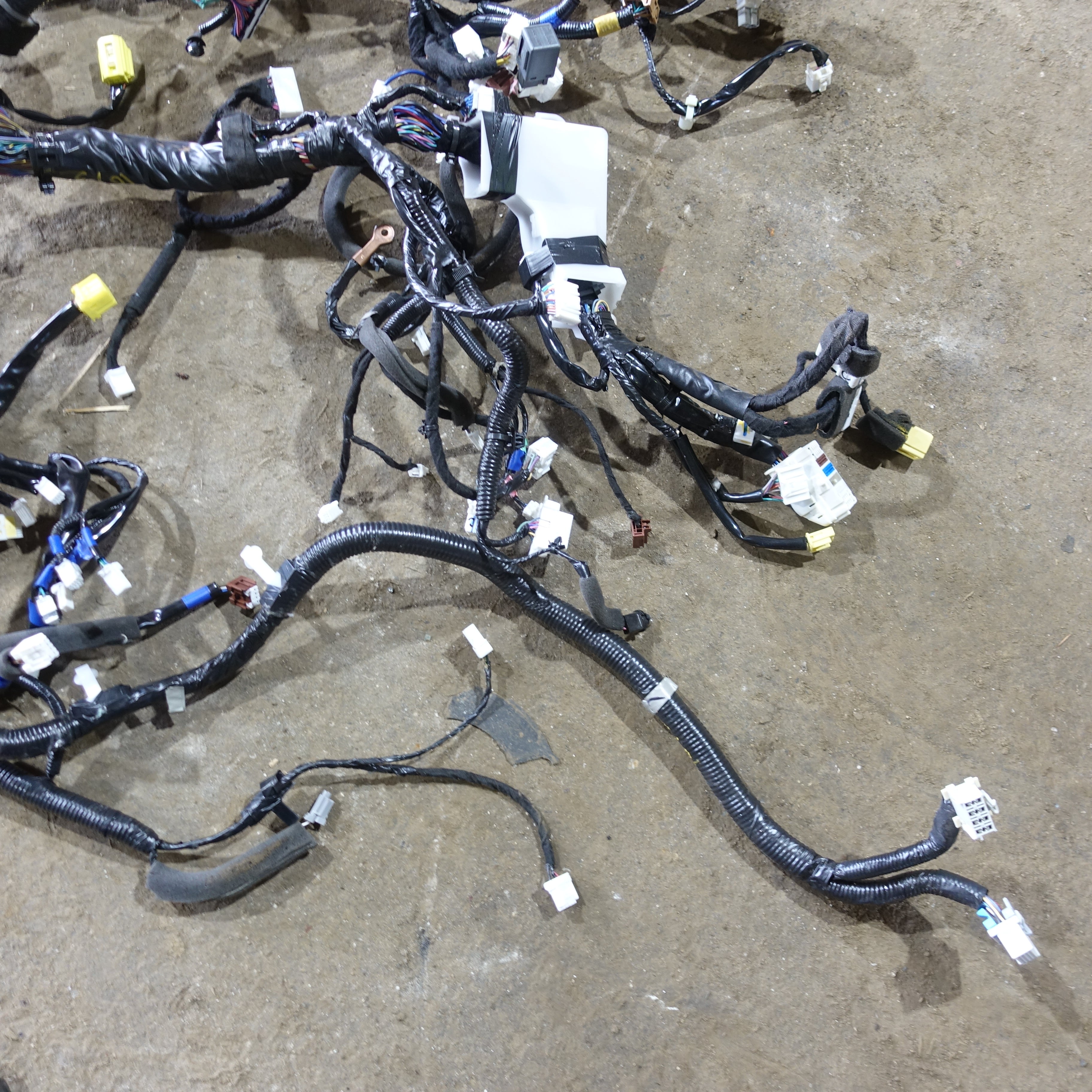 2016 2017 Nissan Titan XD SL Dash Wire Harness Loom