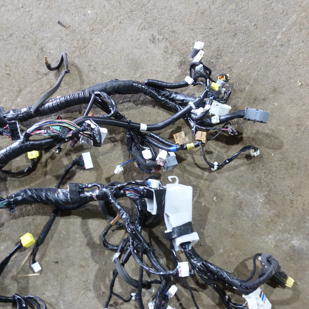 2016 2017 Nissan Titan XD SL Dash Wire Harness Loom