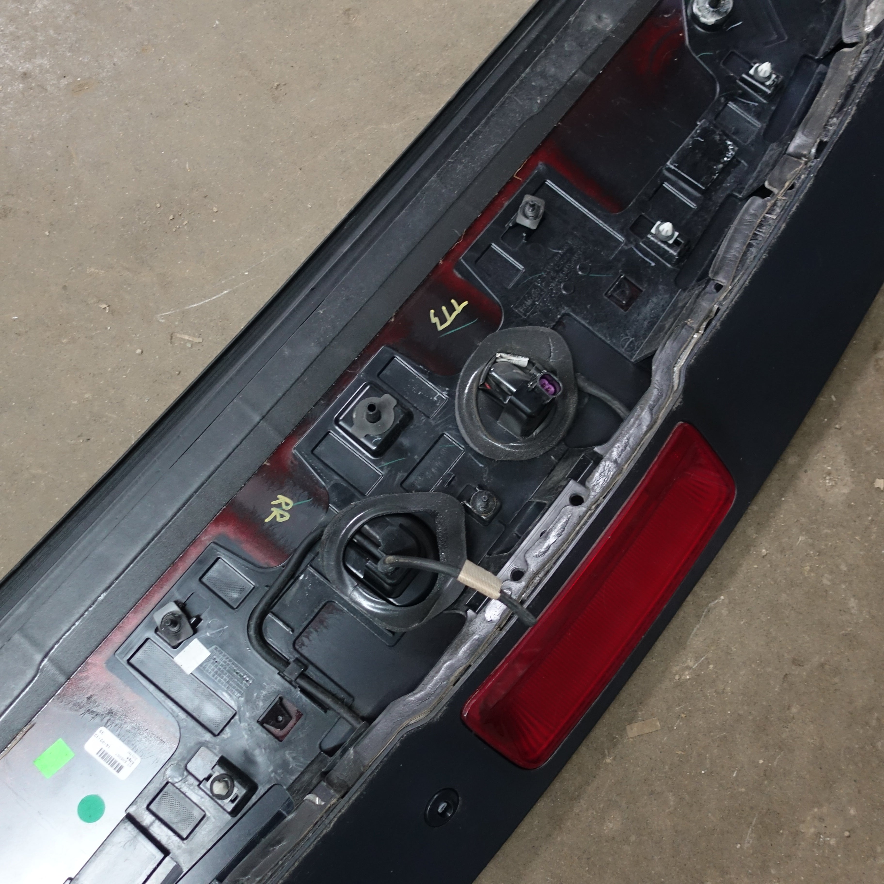 2011 2012 2013 2014 Ford Edge 3rd Third Brake Light Lamp Wing Spoiler Red