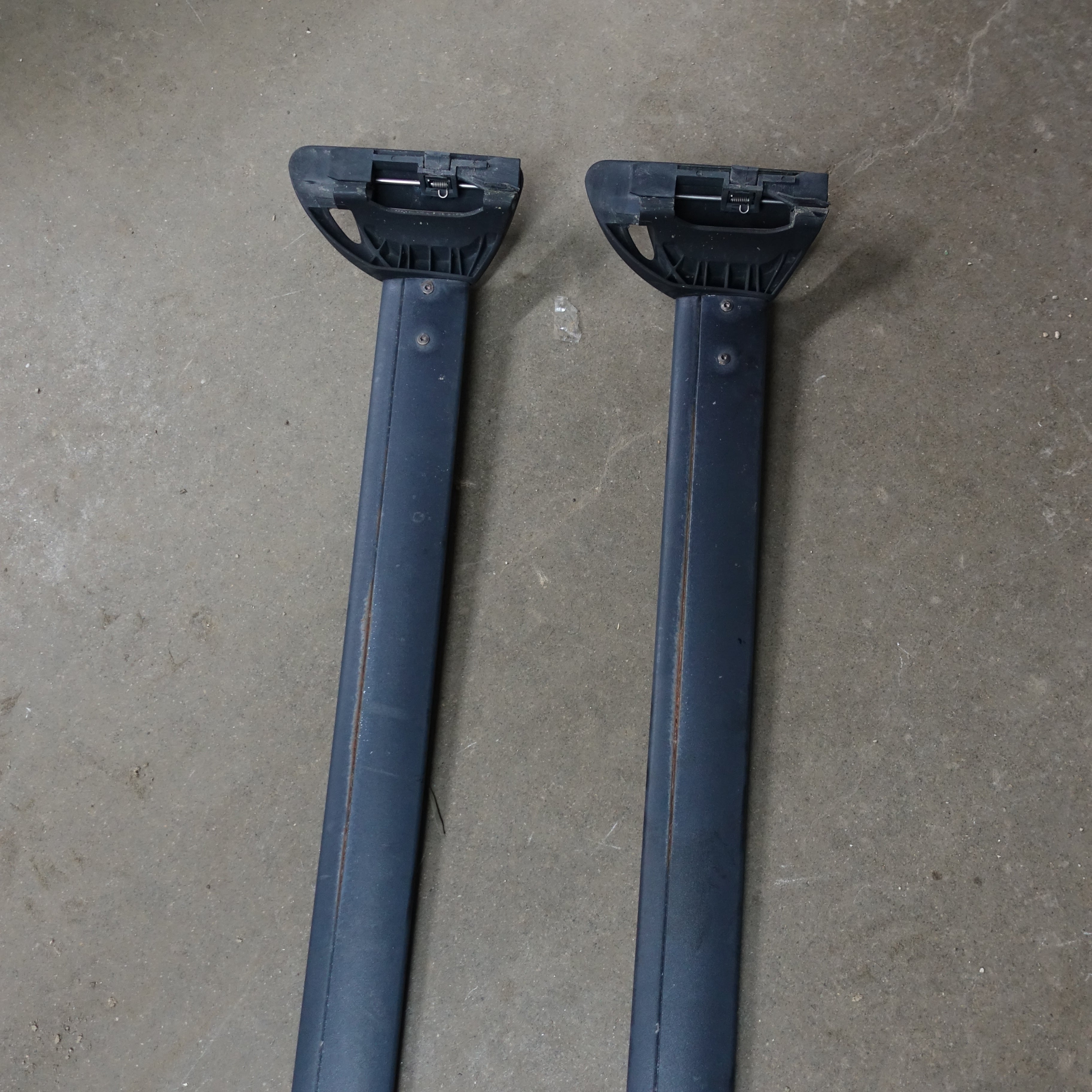 2000 2001 2002 2003 2004 2005 2006 2007 Chevy Suburban Tahoe Roof Rack Cross Bar
