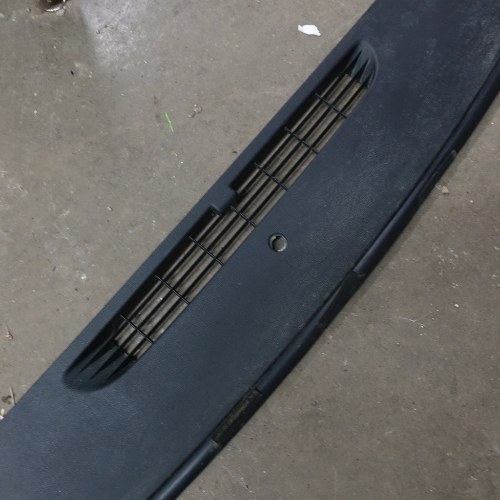 2008 2009 2010 2011 2012 Silverado Sierra Dash Defrost Vent Trim Panel Black OEM