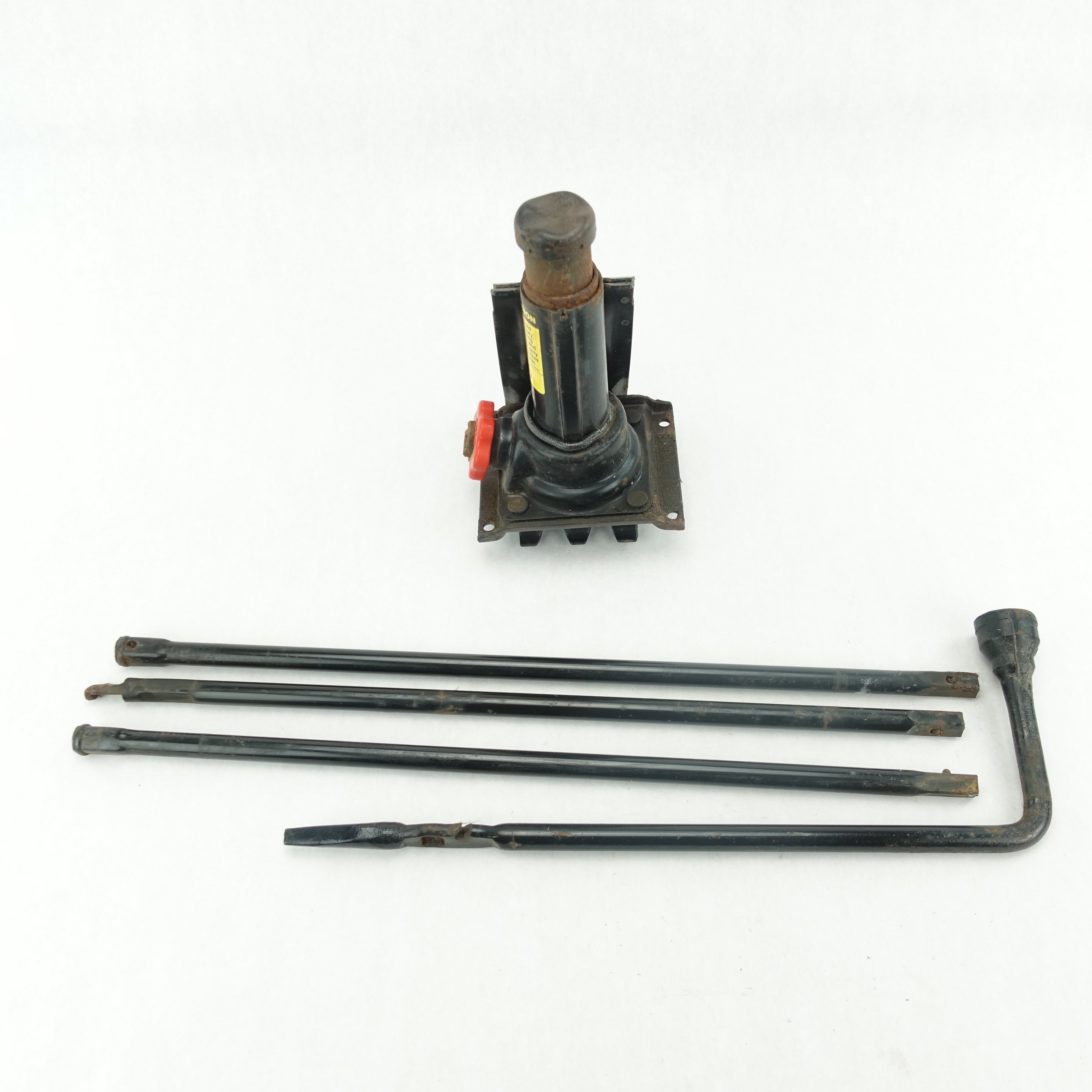 2003 2004 2005 2006 Silverado Sierra Spare Emergency Jack Tool Kit Lug Wrench