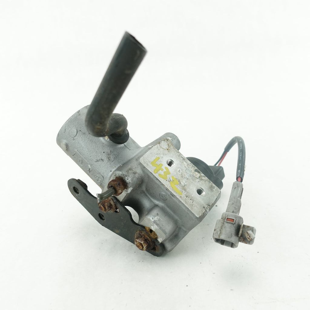 2004 2005 2006 2007 2008 09 Toyota Prius Brake Master Cylinder Solenoid Control