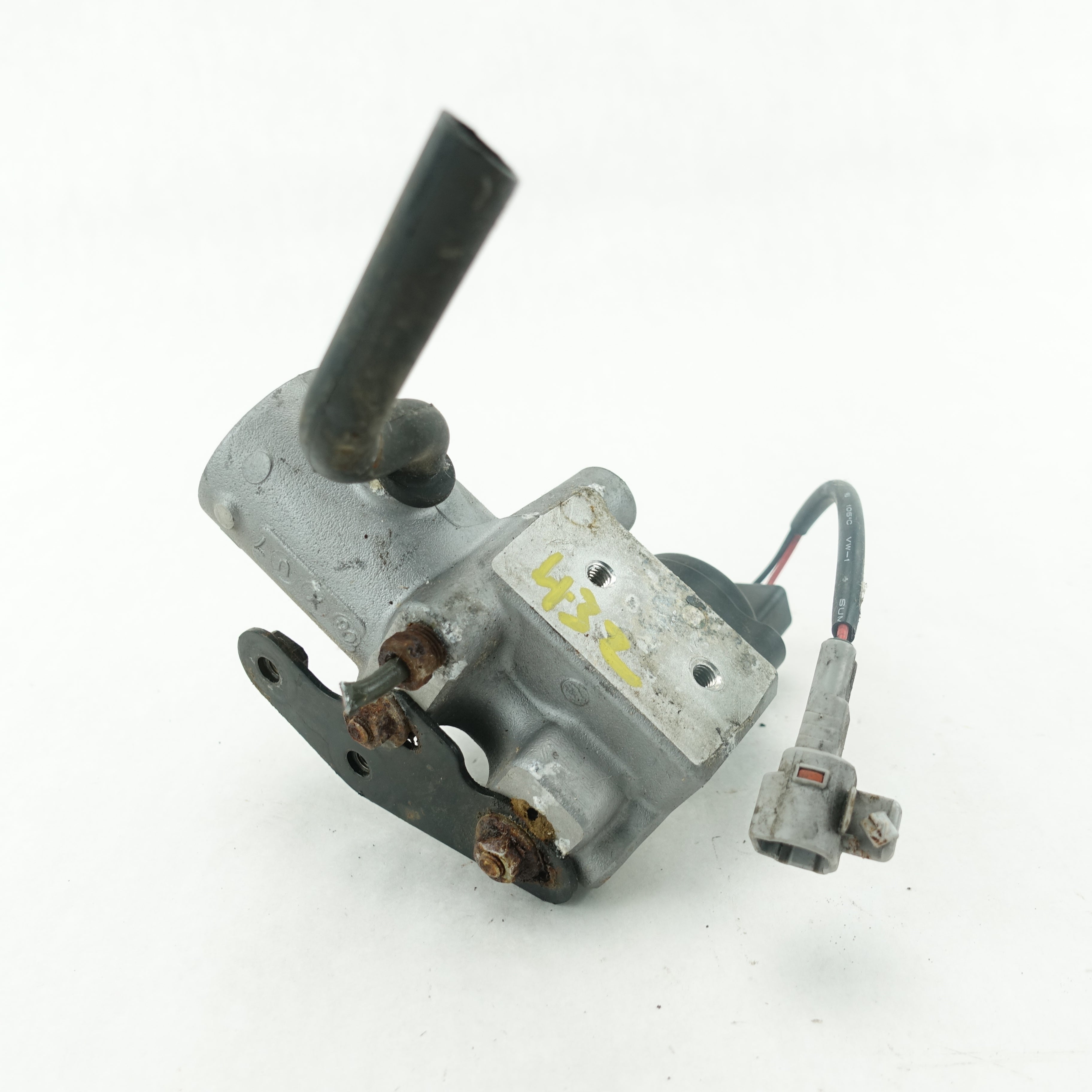 2004 2005 2006 2007 2008 09 Toyota Prius Brake Master Cylinder Solenoid Control