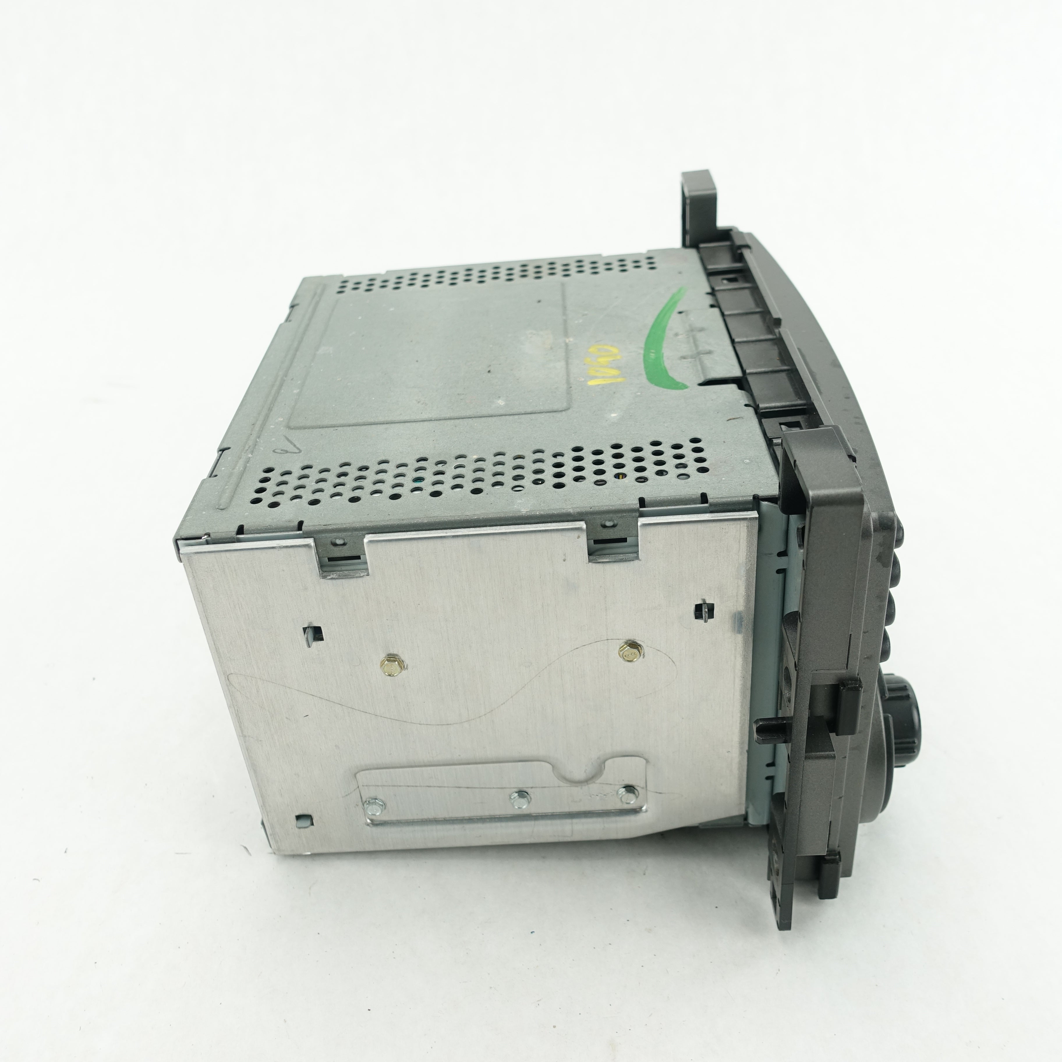 Damage 2006 Pontiac Torrent Radio Stereo Head Deck