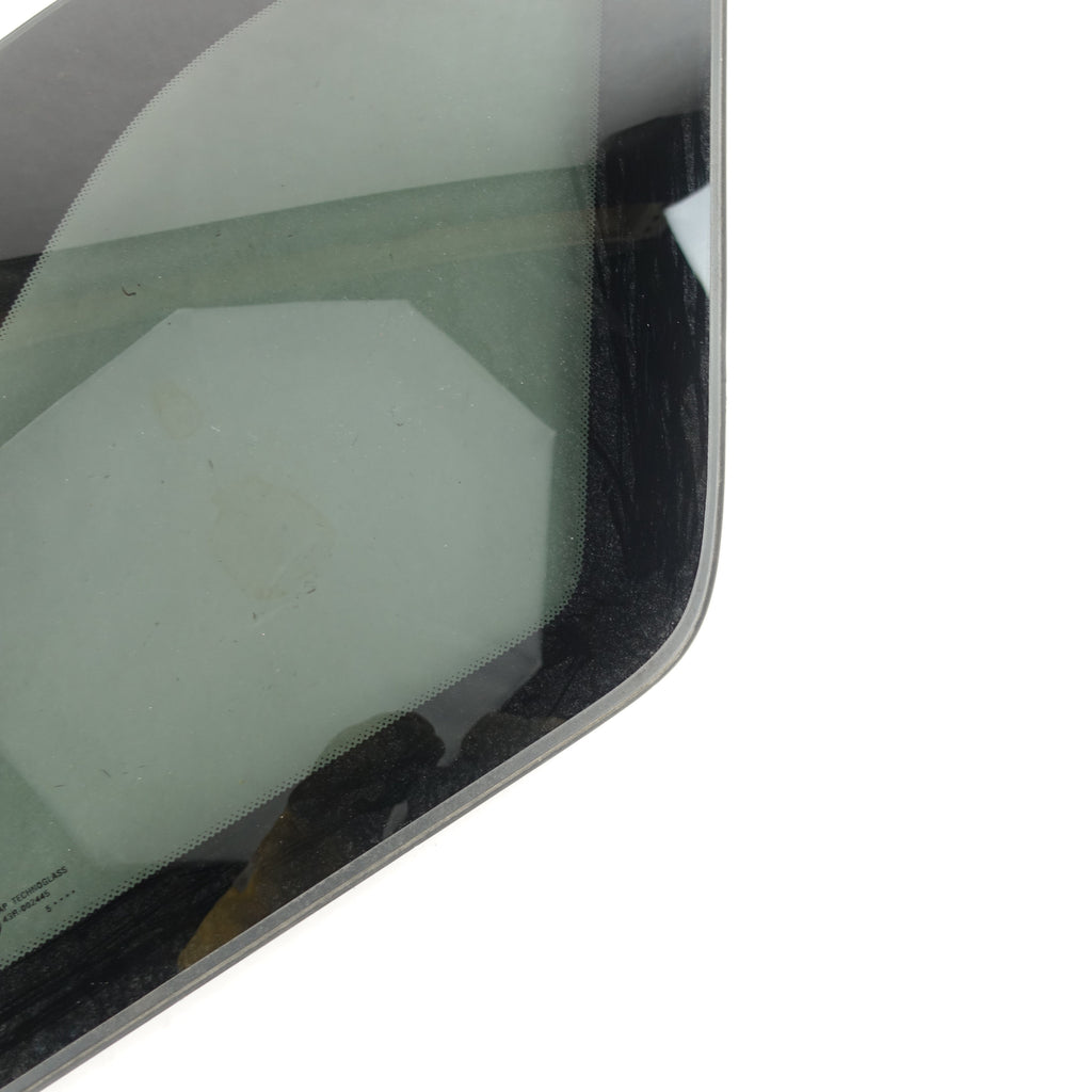 2006 2007 Equinox Torrent Passenger Right Rear Quarter Glass Window
