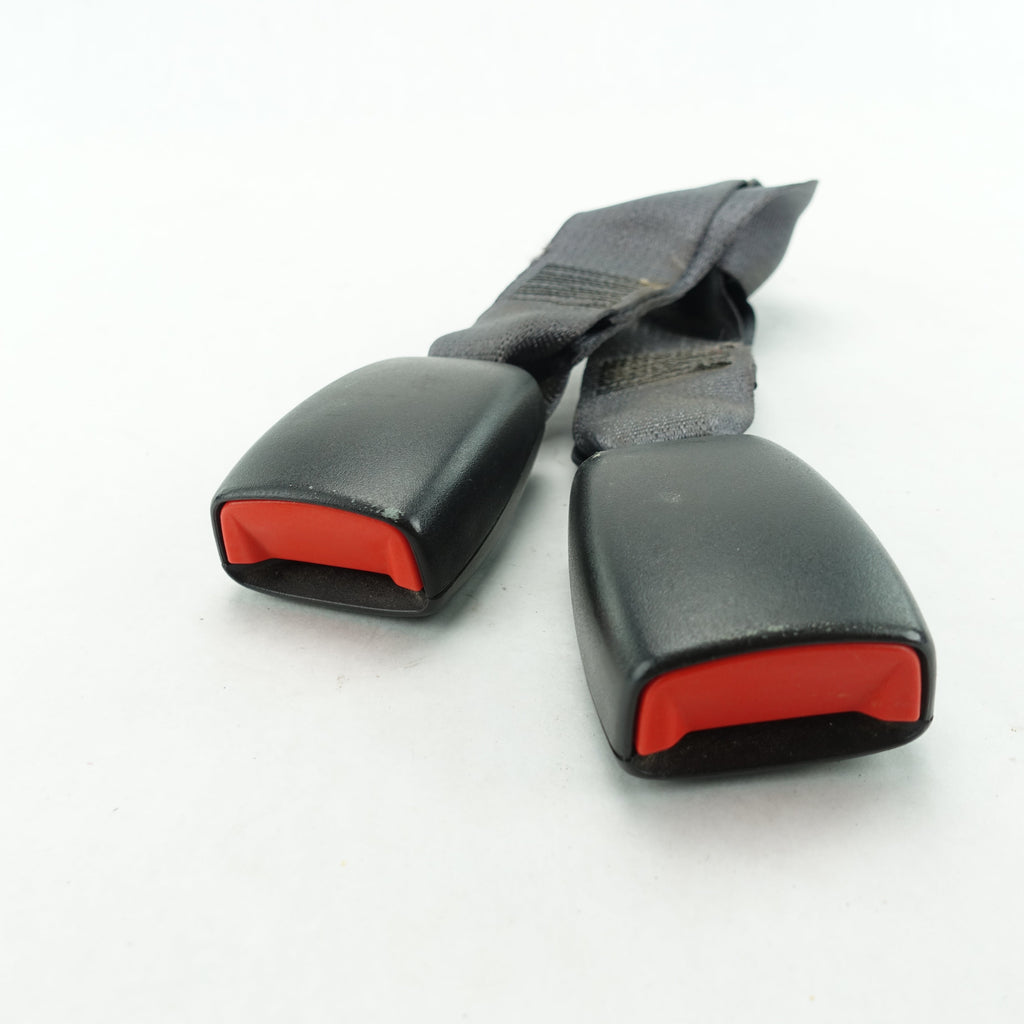 2006 2007 2008 2009 Pontiac Torrent Right Rear Seat Belt Buckle