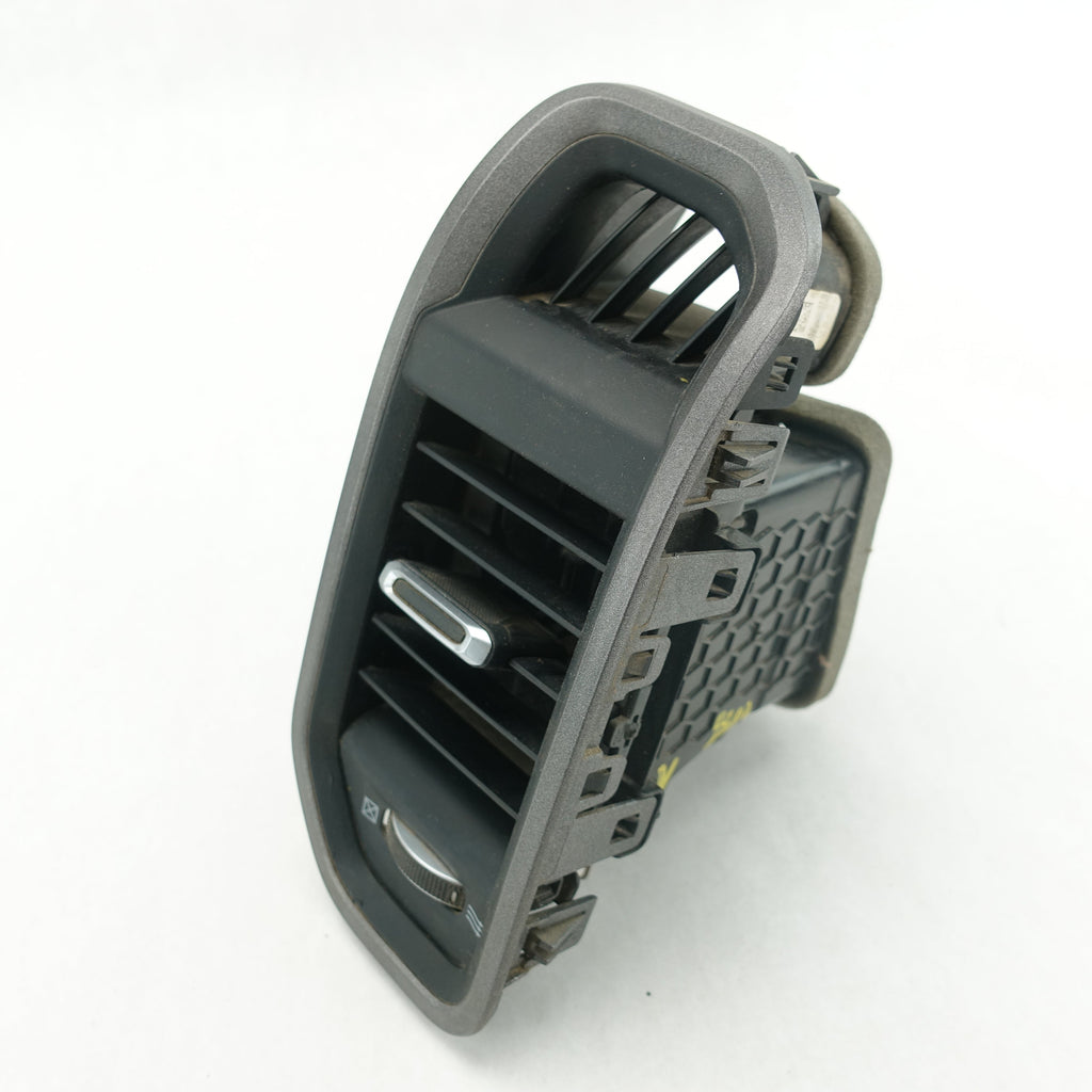 2019 2020 2021 2022 2023 Ram 2500 3500 Passenger Right Dash Vent
