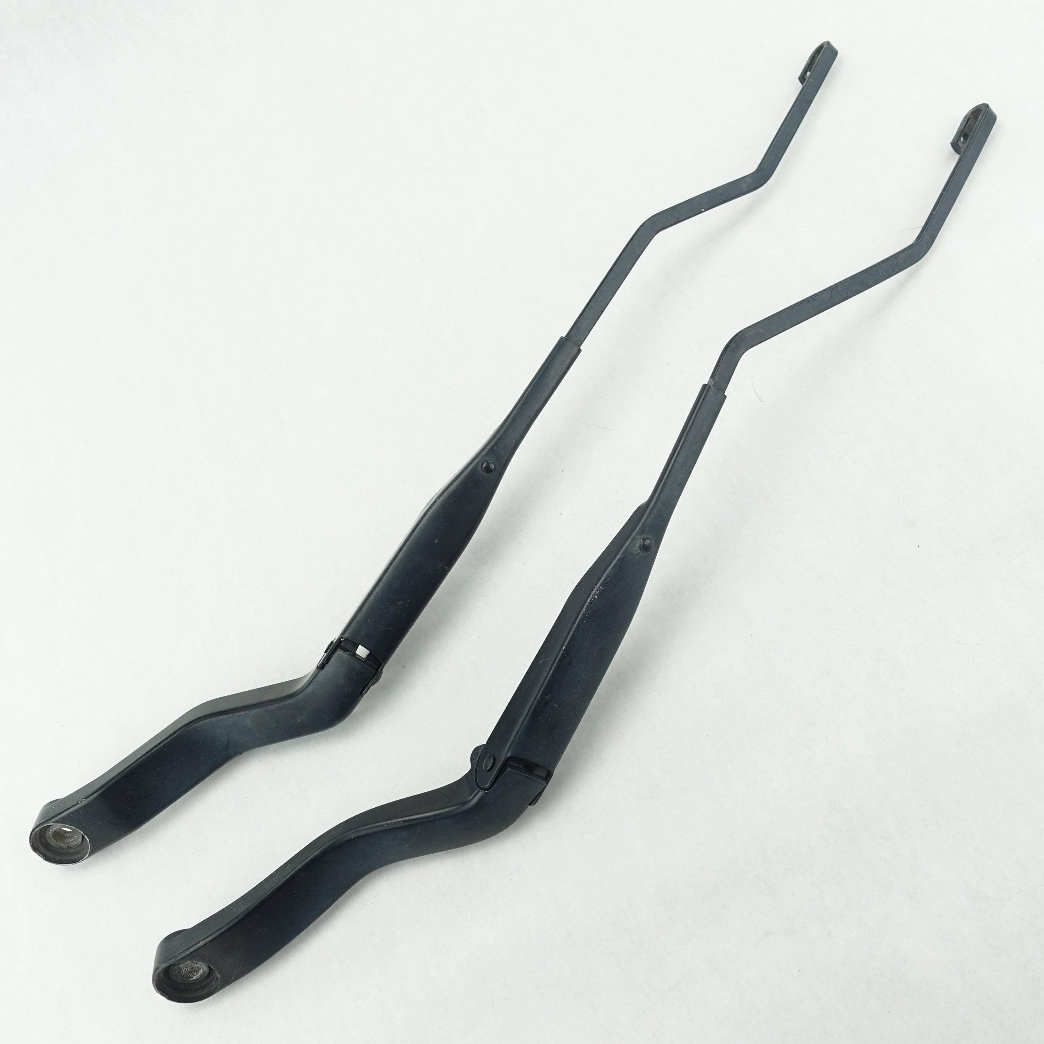 2019 2020 2021 2022 2023 Dodge Ram 1500 2500 3500 Windshield Wiper Arm Arms Left Right Set