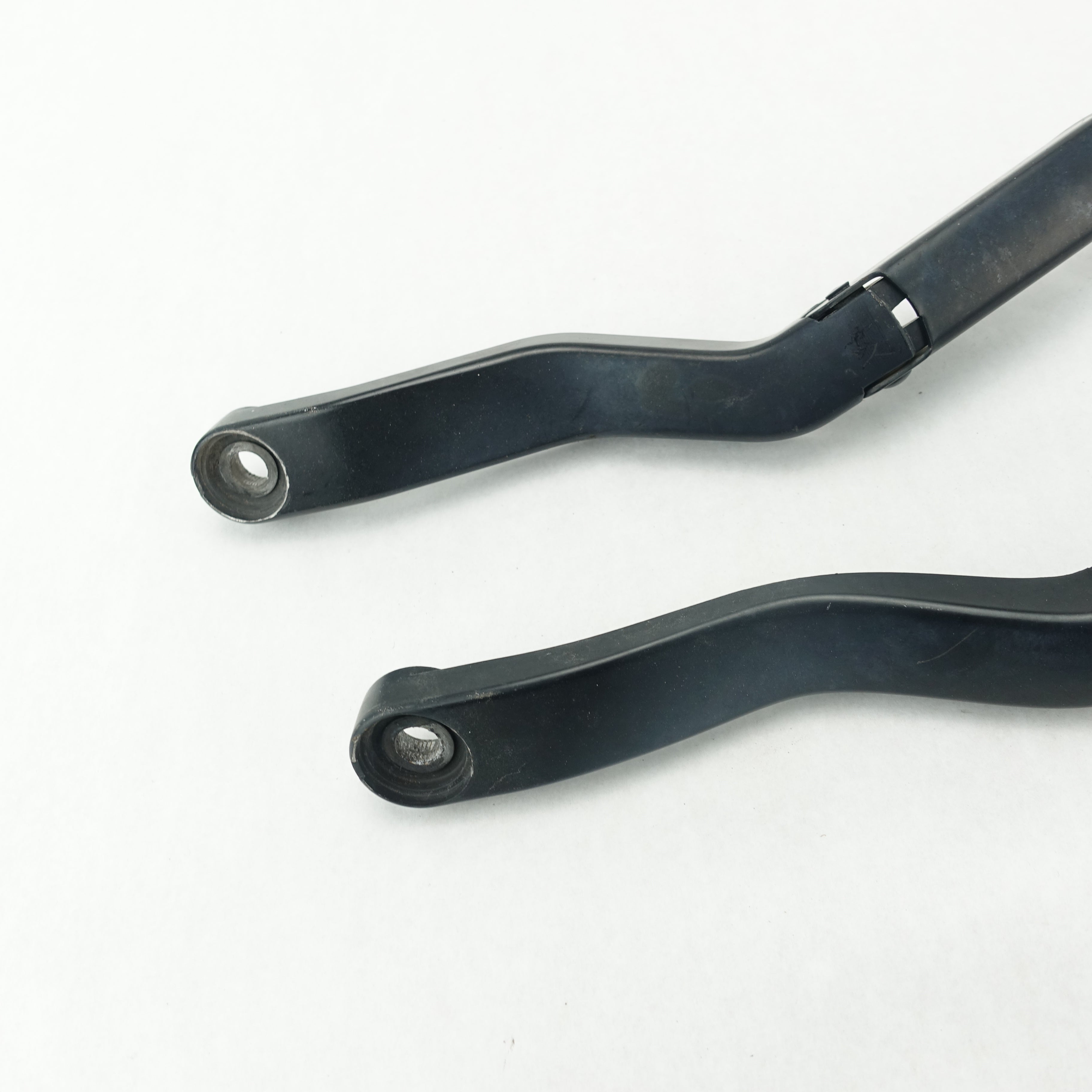 2019 2020 2021 2022 2023 Dodge Ram 1500 2500 3500 Windshield Wiper Arm Arms Left Right Set