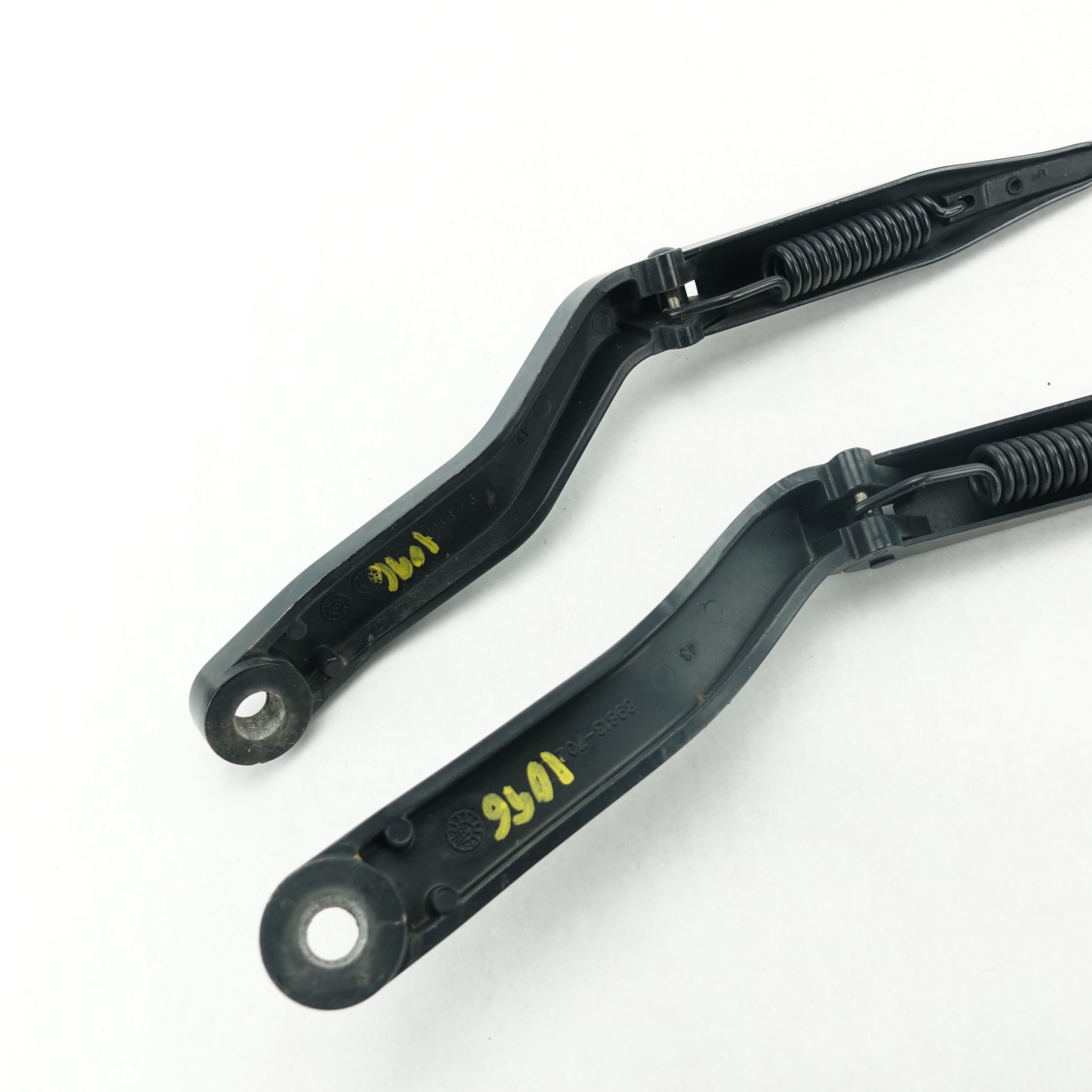 2019 2020 2021 2022 2023 Dodge Ram 1500 2500 3500 Windshield Wiper Arm Arms Left Right Set