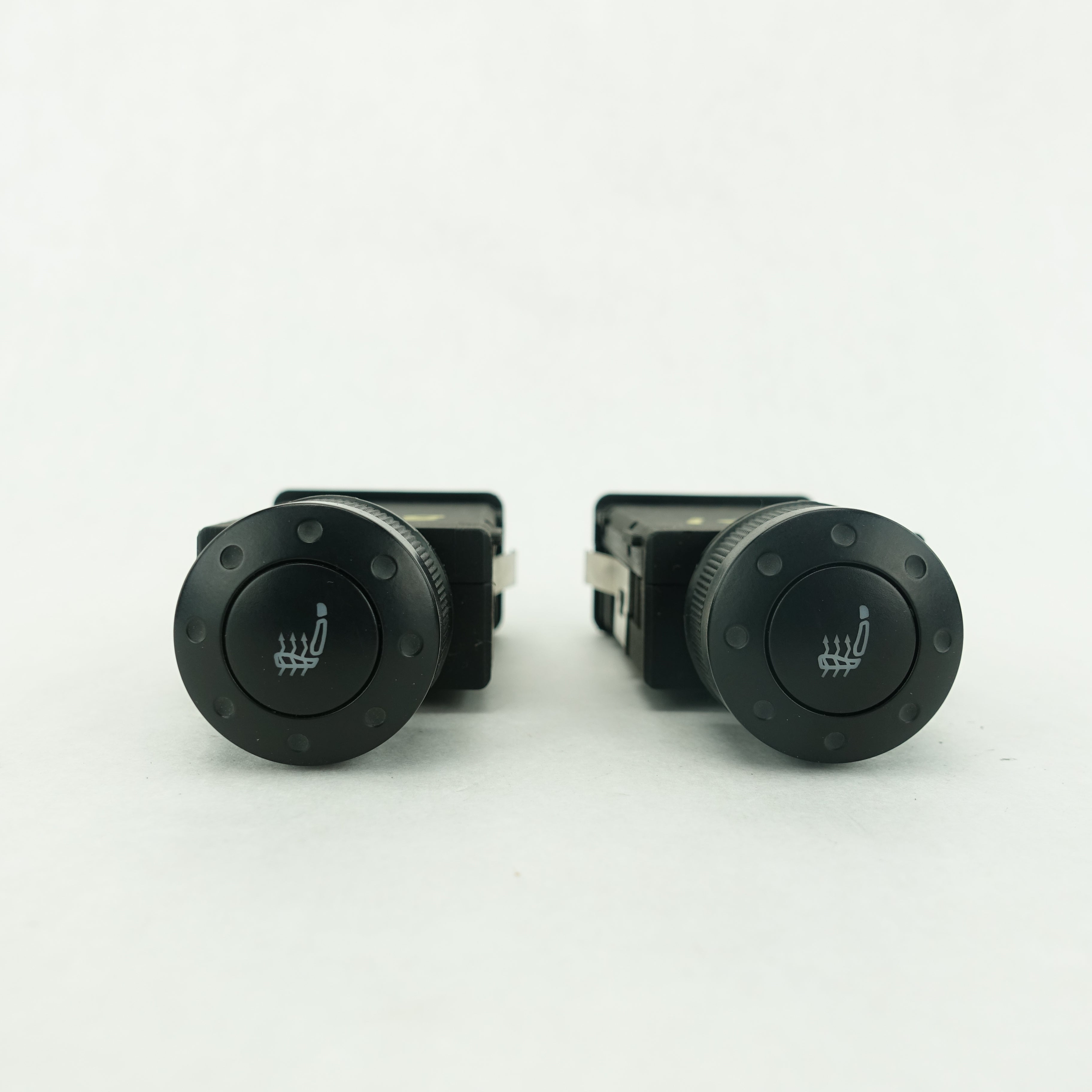 2000 2001 2002 2003 2004 2005 2006 Audi TT Heated Seat Switch Control Button
