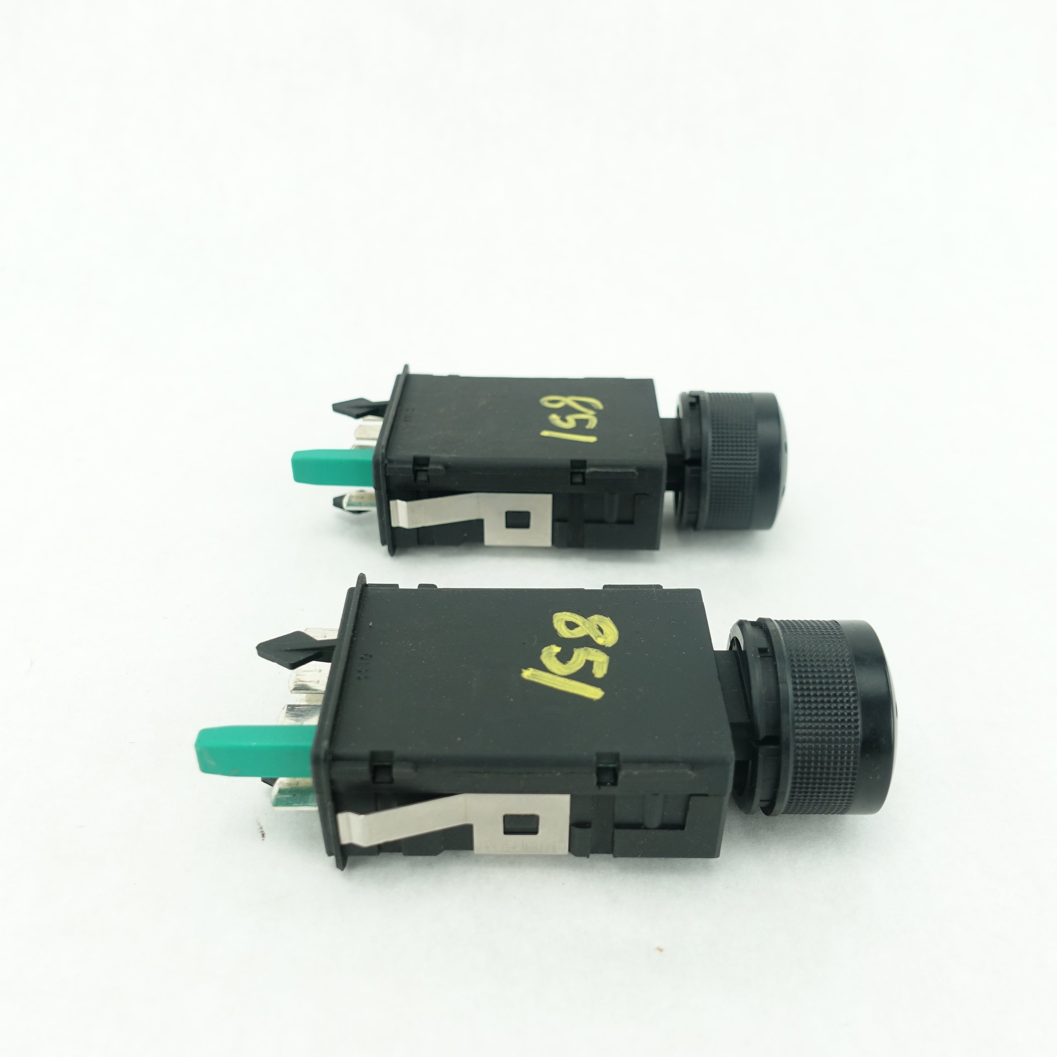2000 2001 2002 2003 2004 2005 2006 Audi TT Heated Seat Switch Control Button