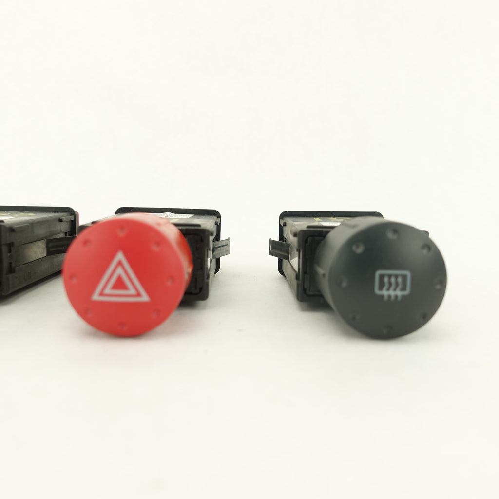 2000 2001 2002 2003 2004 2005 Audi TT ESP Hazards 4 Way Defrost Control Button