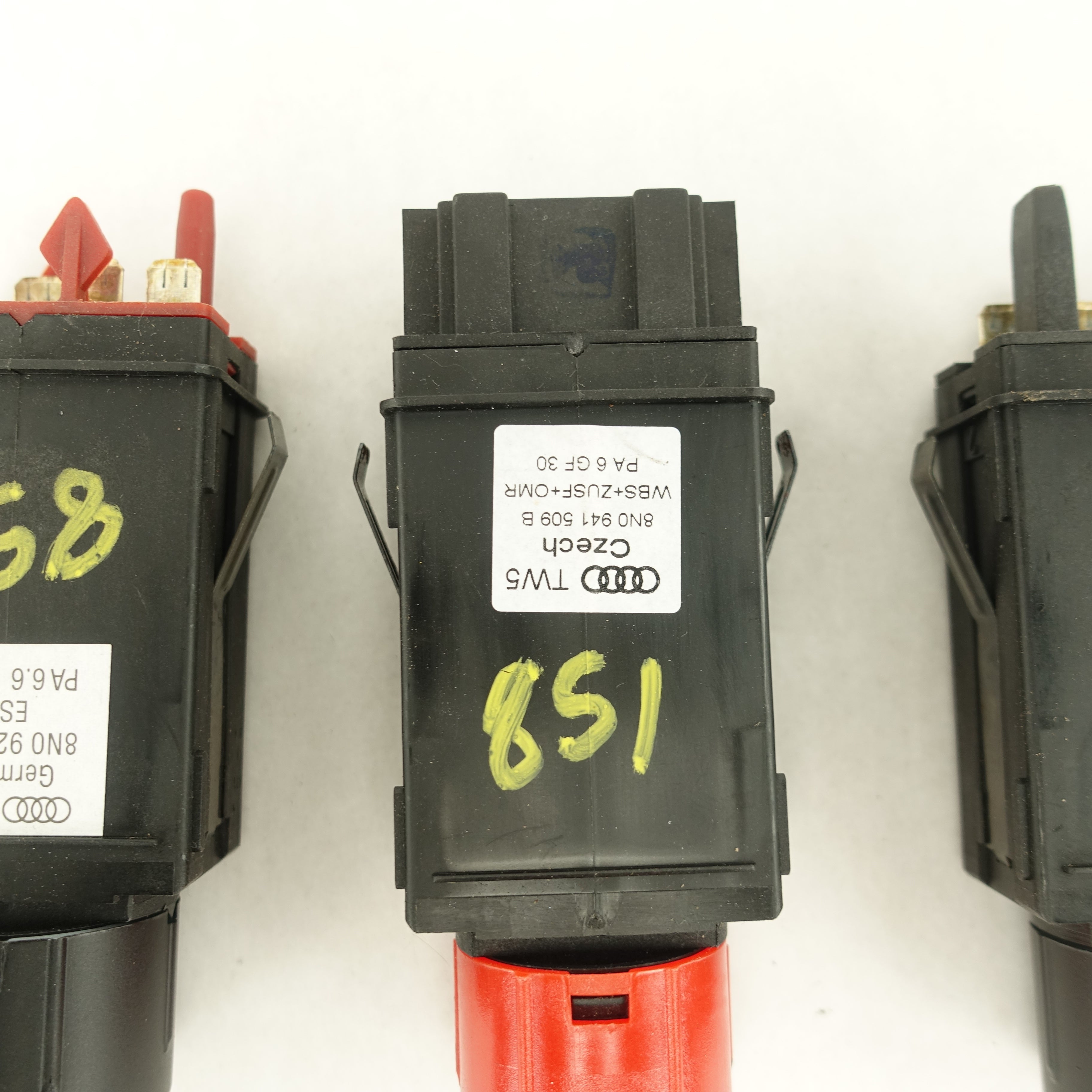 2000 2001 2002 2003 2004 2005 Audi TT ESP Hazards 4 Way Defrost Control Button