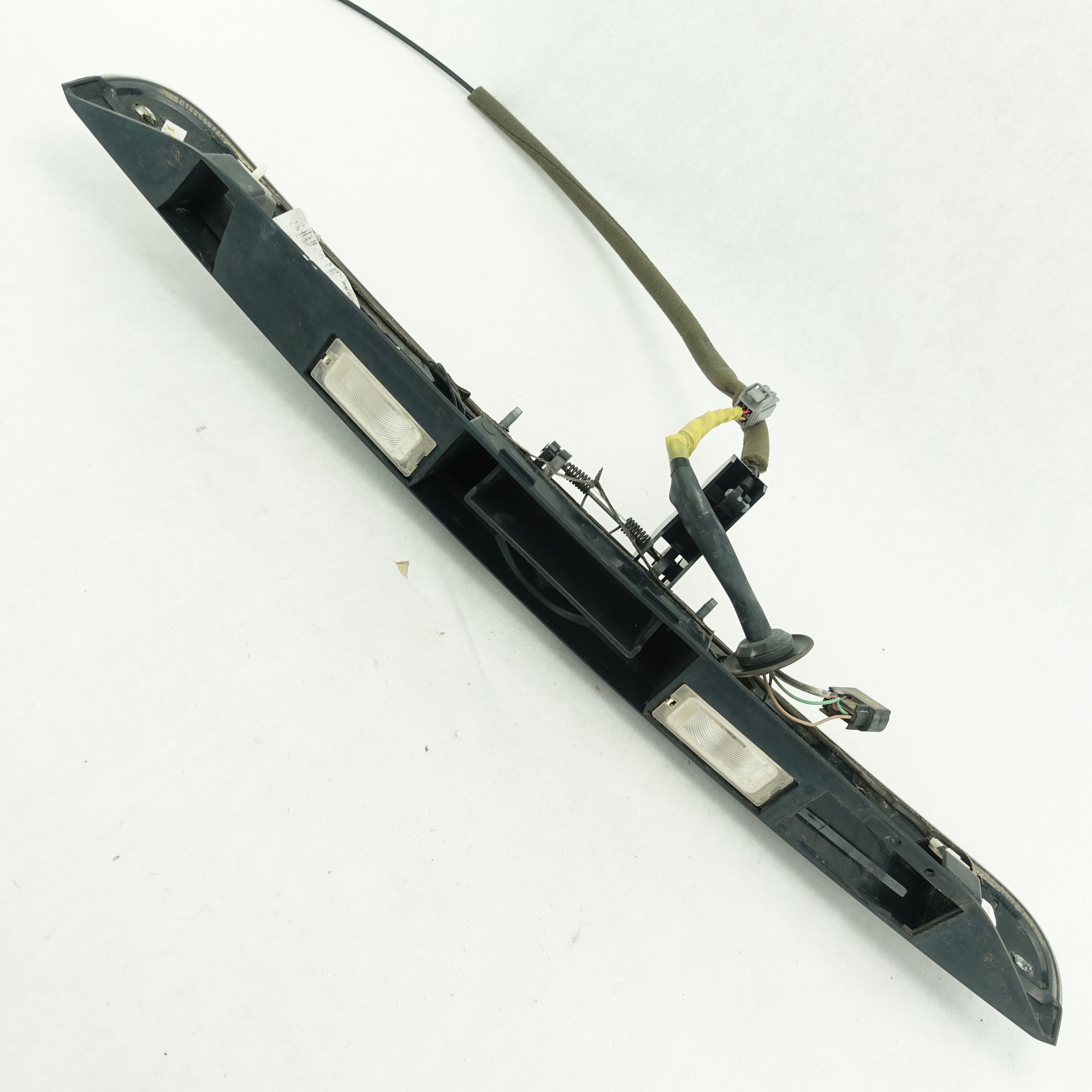 2008 2009 2010 Chrysler Town & Country Tailgate Tail Gate Hatch Handle Emblem
