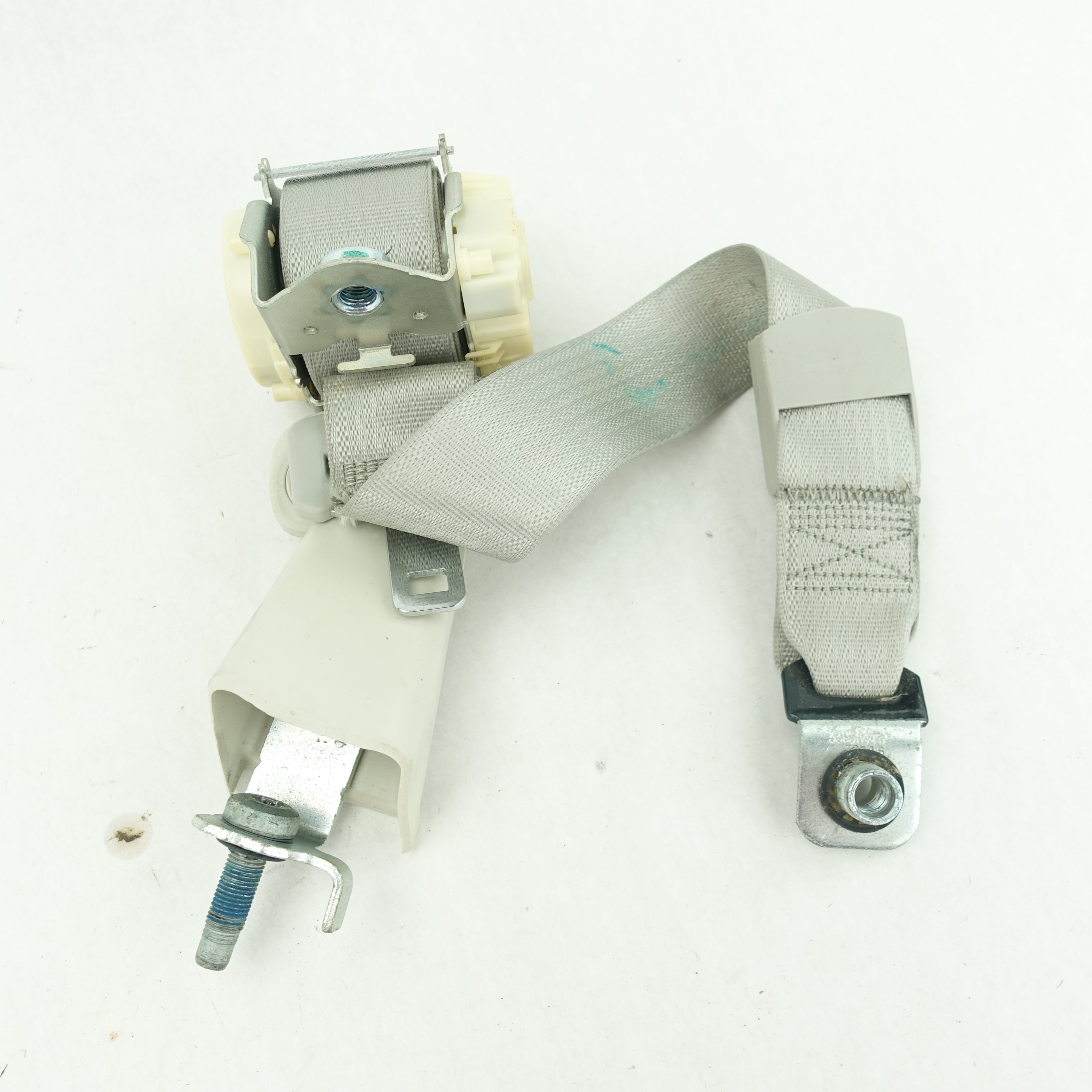 2011 2012 2013 2014 Caravan Town & Country 3rd Row Right Rear Seat Belt Gray