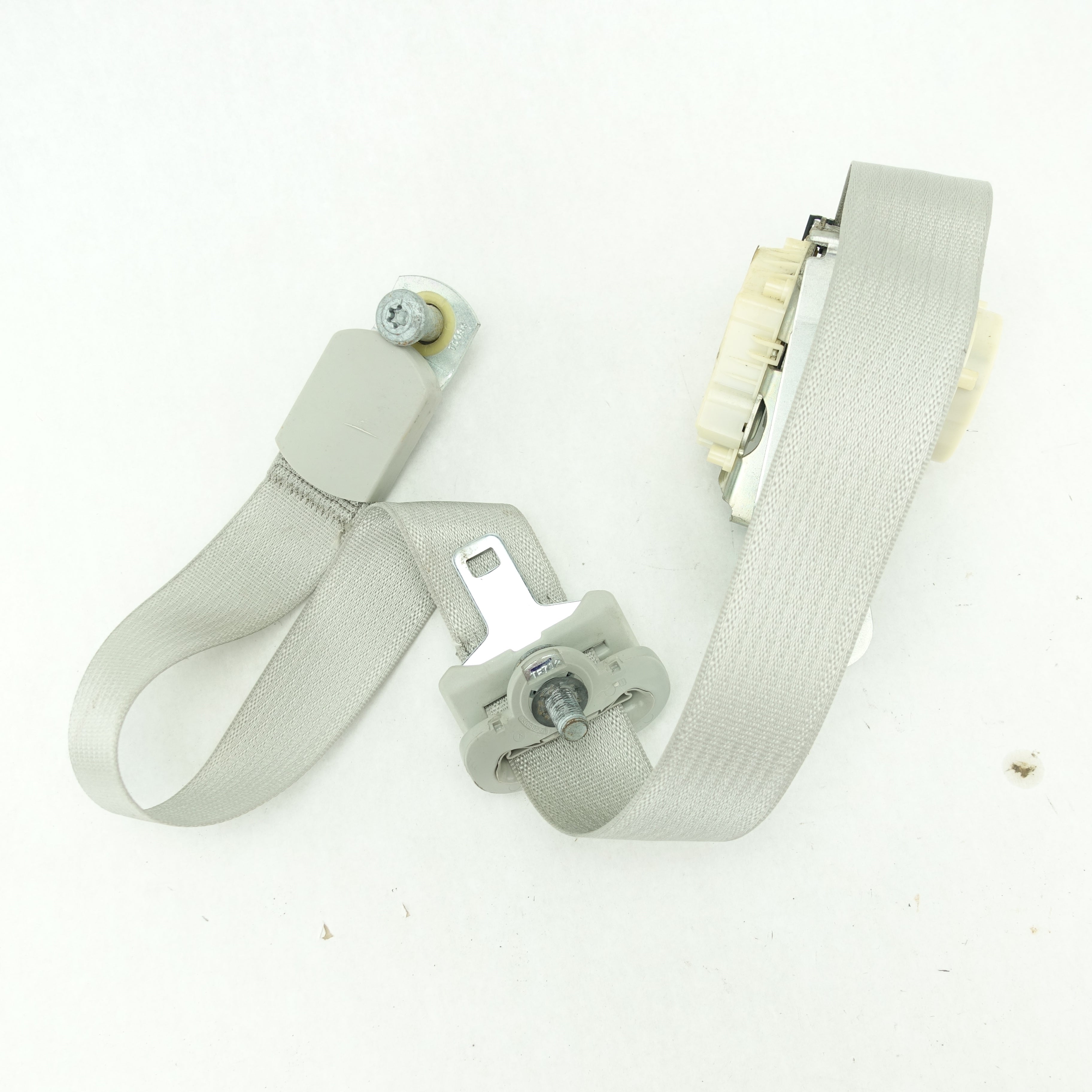2011 2012 2013 2014 Caravan Town & Country 2nd Row Right Rear Seat Belt Gray