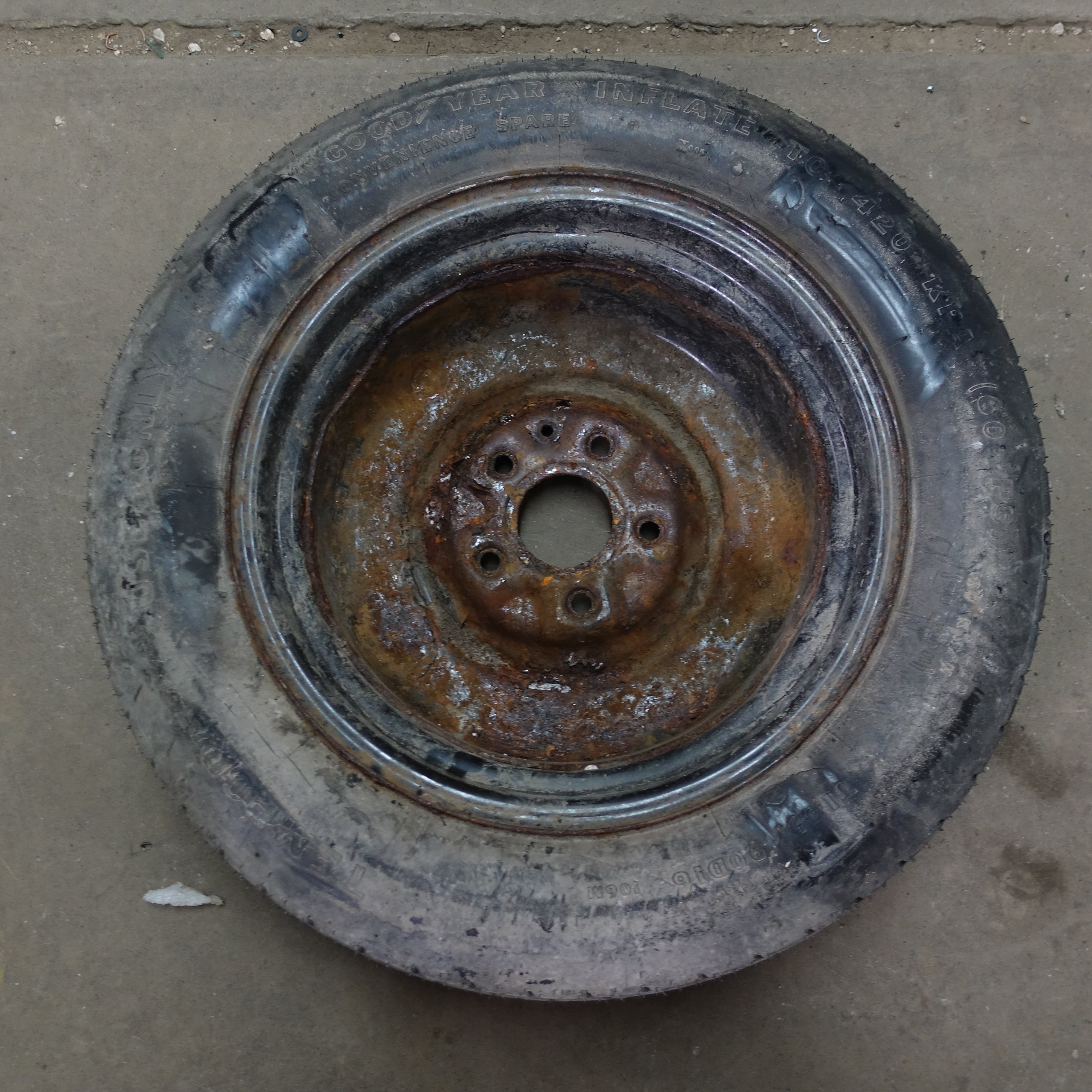 2011 2012 2013 2014 Caravan Town & Country Spare Emergency Tire Wheel Rim Ring