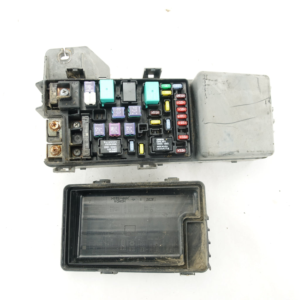 2005 2006 2007 Honda Accord Sedan 4 Door 2.4L VP Engine Fuse Box