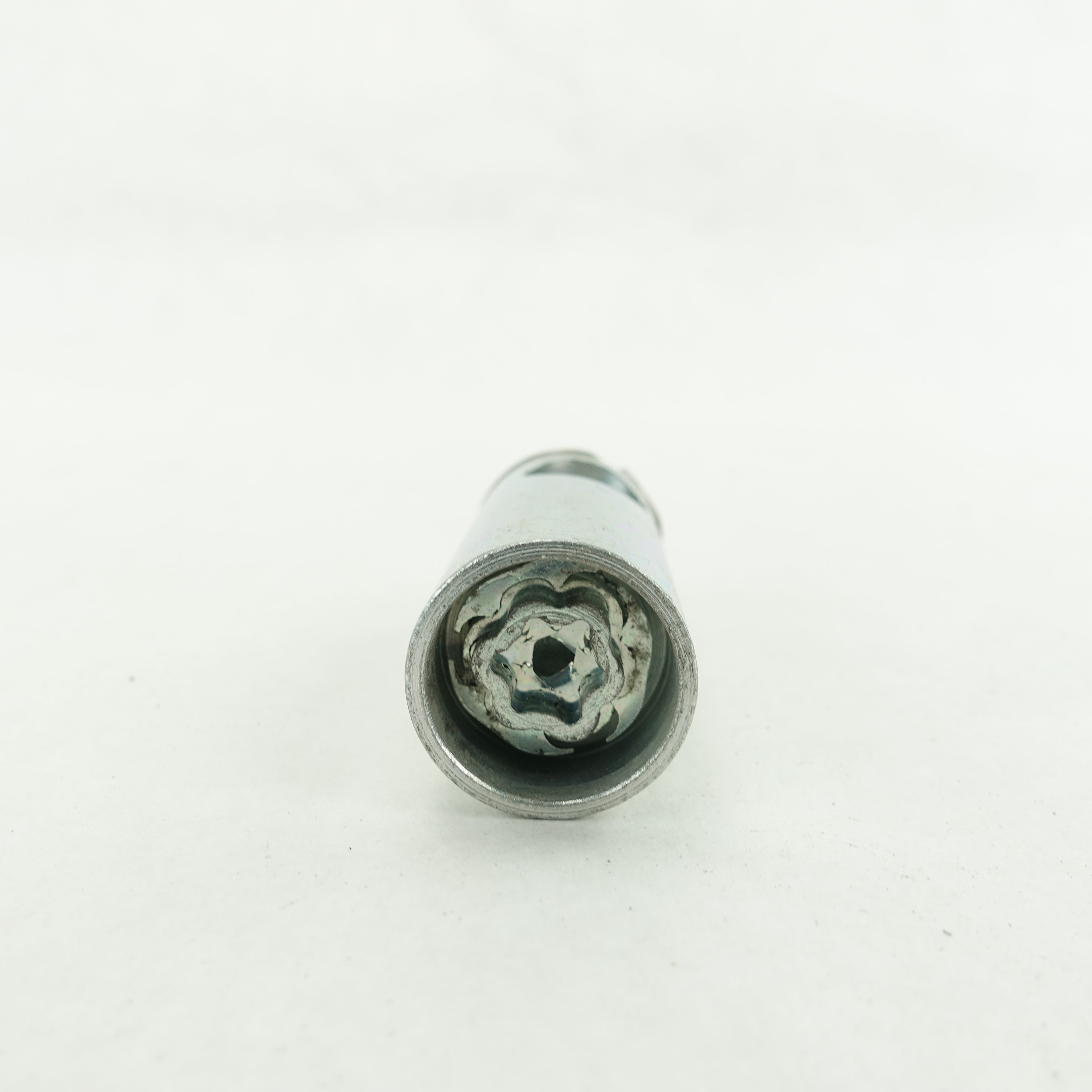 2012 2013 2014 2015 Ford F250 F350 Spare Emergency Tire Wheel Winch Lock Key