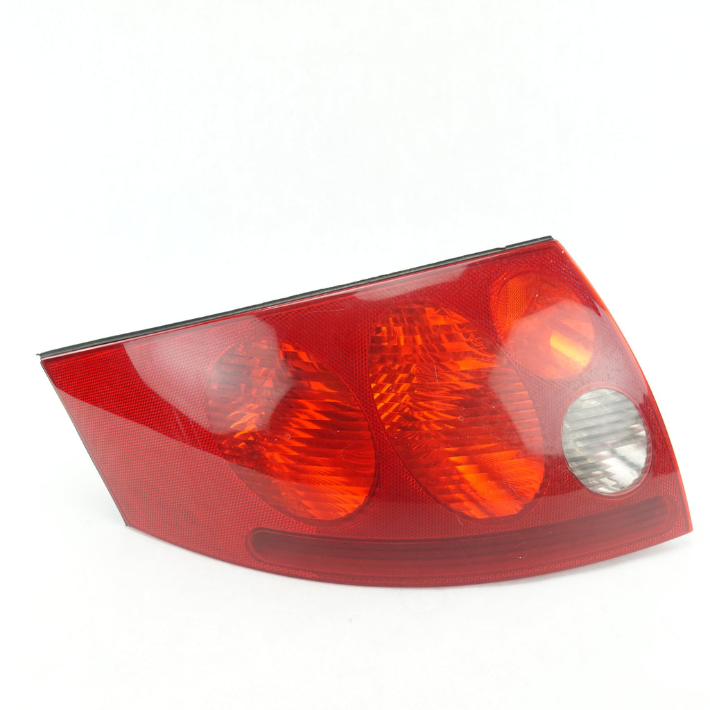 2000 2001 2002 2003 2004 2005 2006 Audi TT Driver Left Taillight Tail Light Lamp