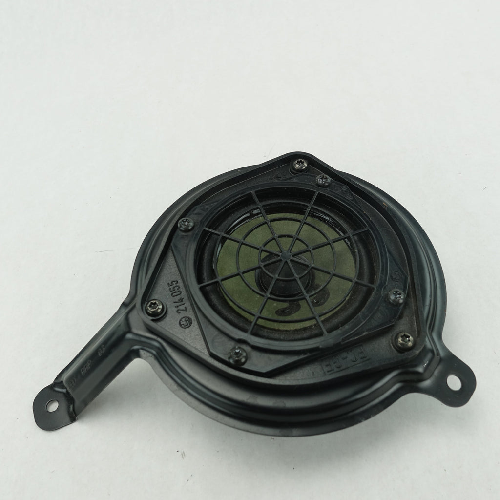 2001 2002 2003 2004 2005 Audi TT Left Rear Wall Speaker