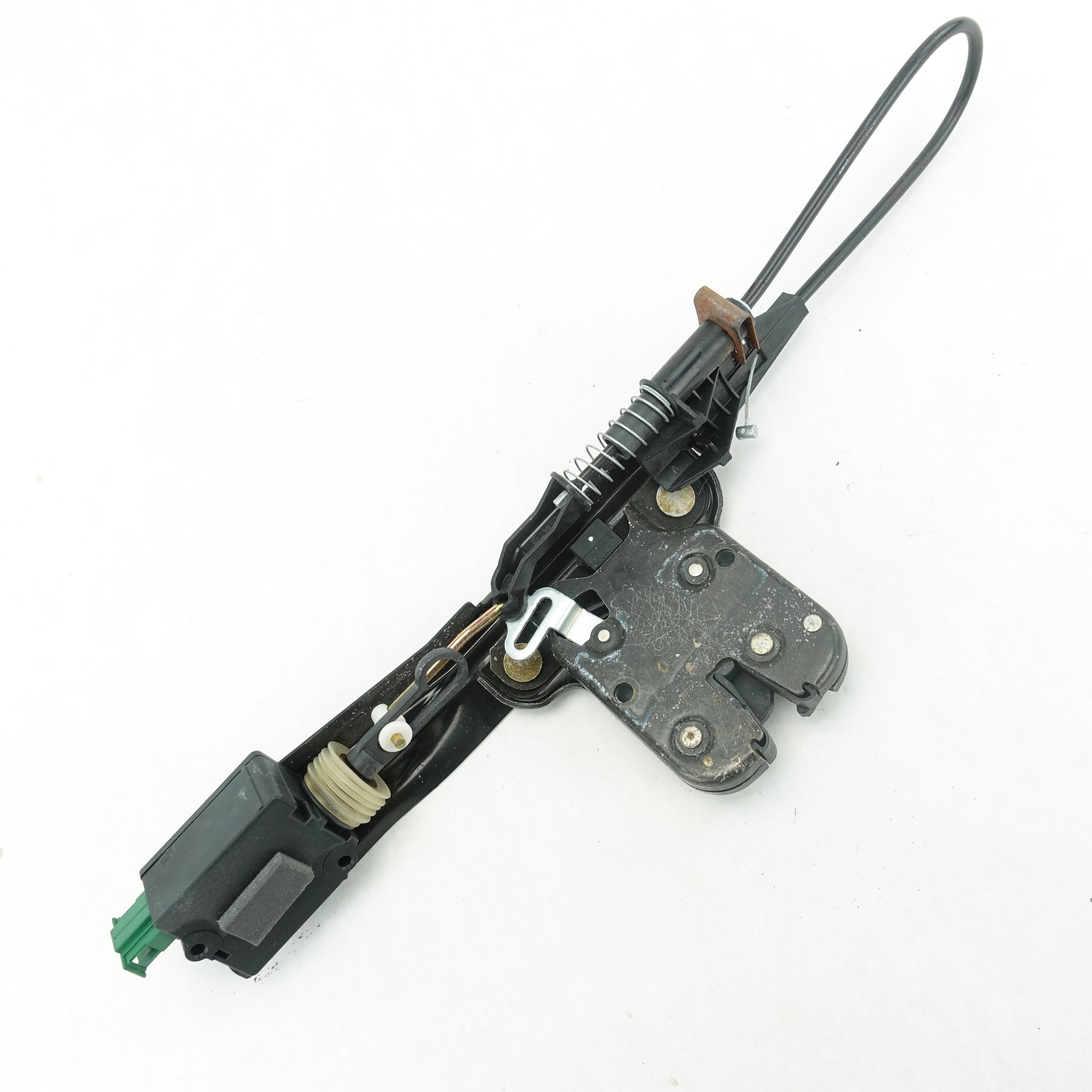 1999 2000 2001 2002 2003 2004 2005 Audi TT Deck Trunk Lid Latch Lock Actuator
