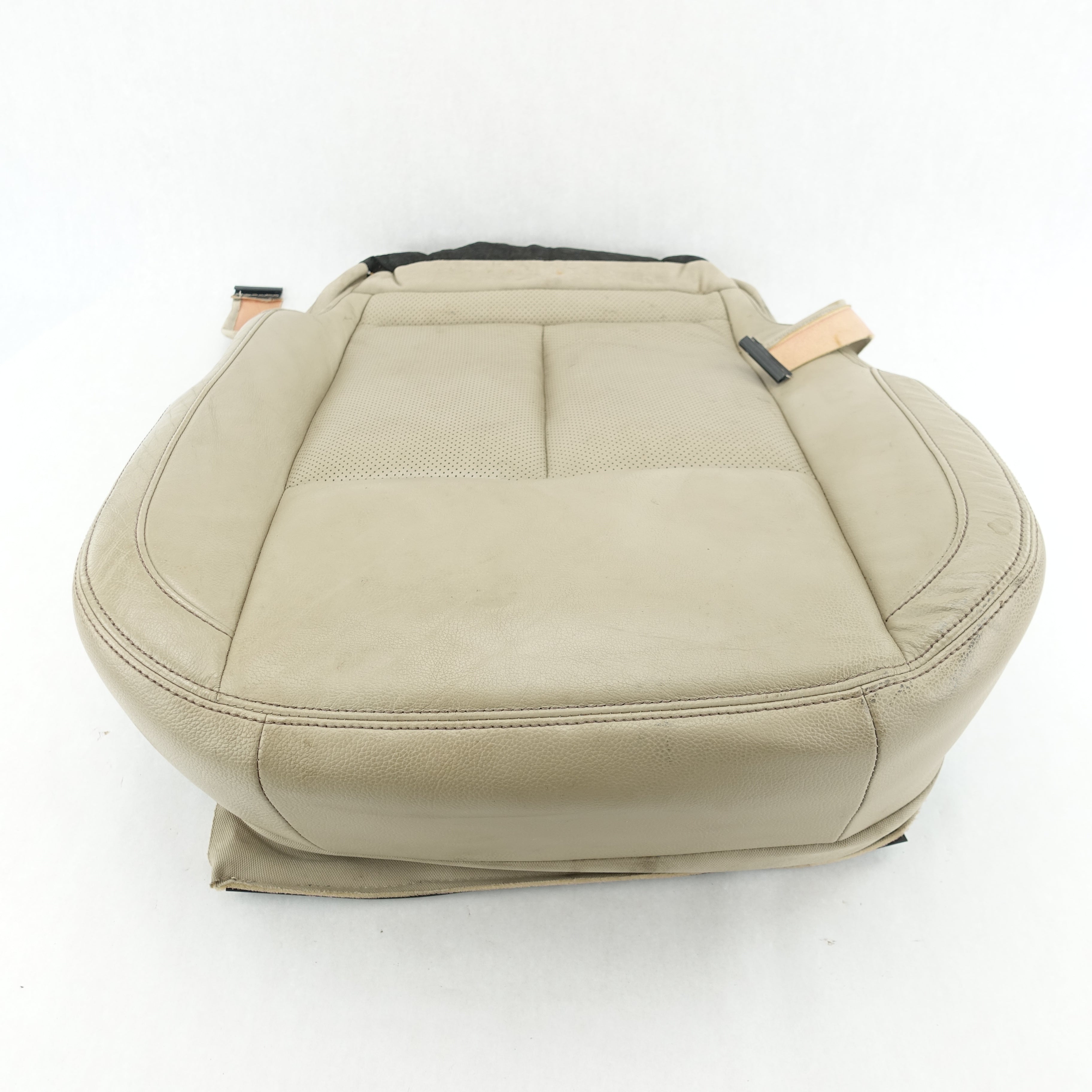 2016 2017 2018 2019 Nissan TITAN XD Passenger Right Front Lower Seat Cushion