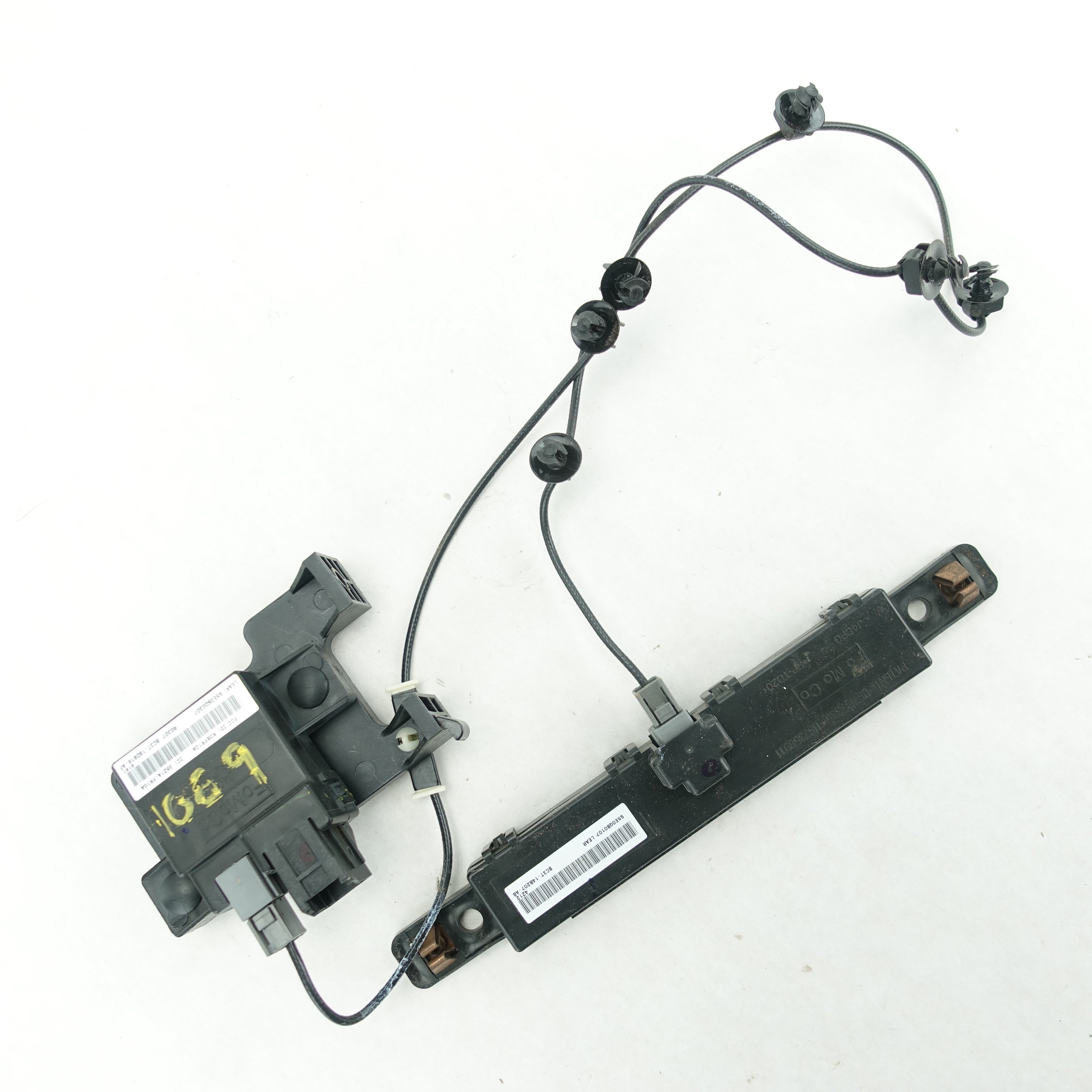 2011 2012 2013 2014 Ford F150 F250 F350 Remote Start Antenna Module