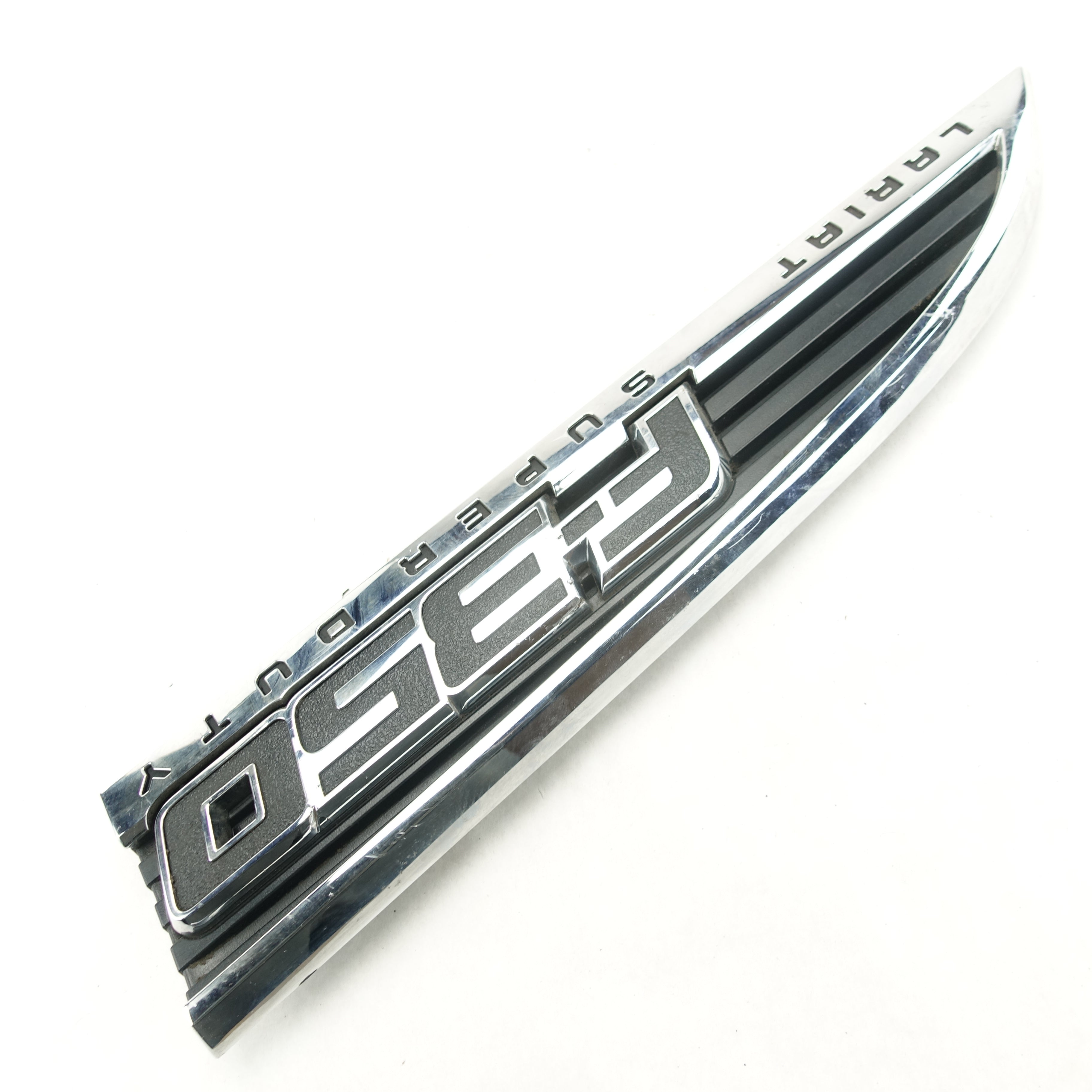 Damage 2011 2012 2013 2014 Ford F350 Lariat Driver Left Fender Vent Emblem Logo