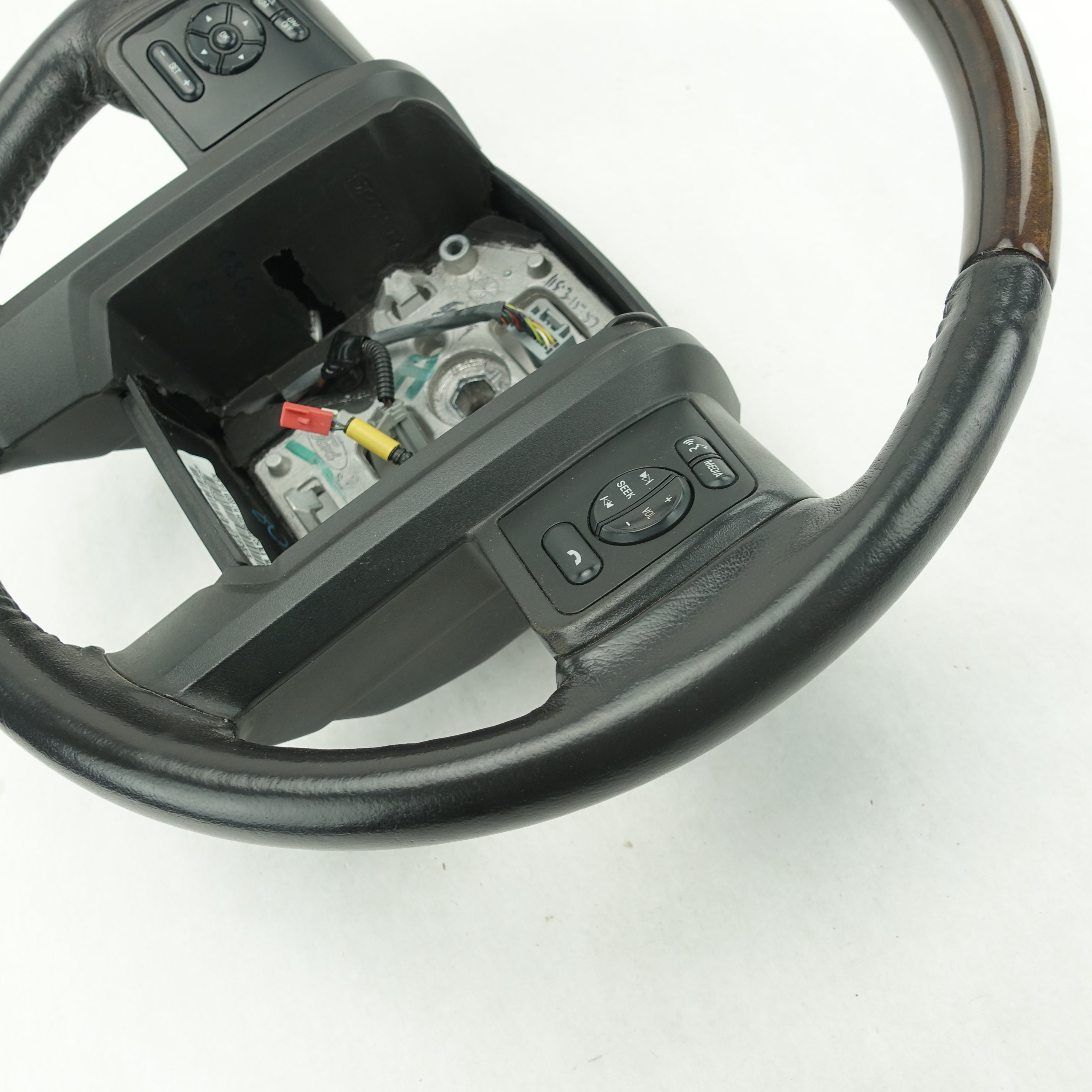 2011 2012 2013 2014 2015 2016 Ford F250 F350 Black Leather Steering Wheel