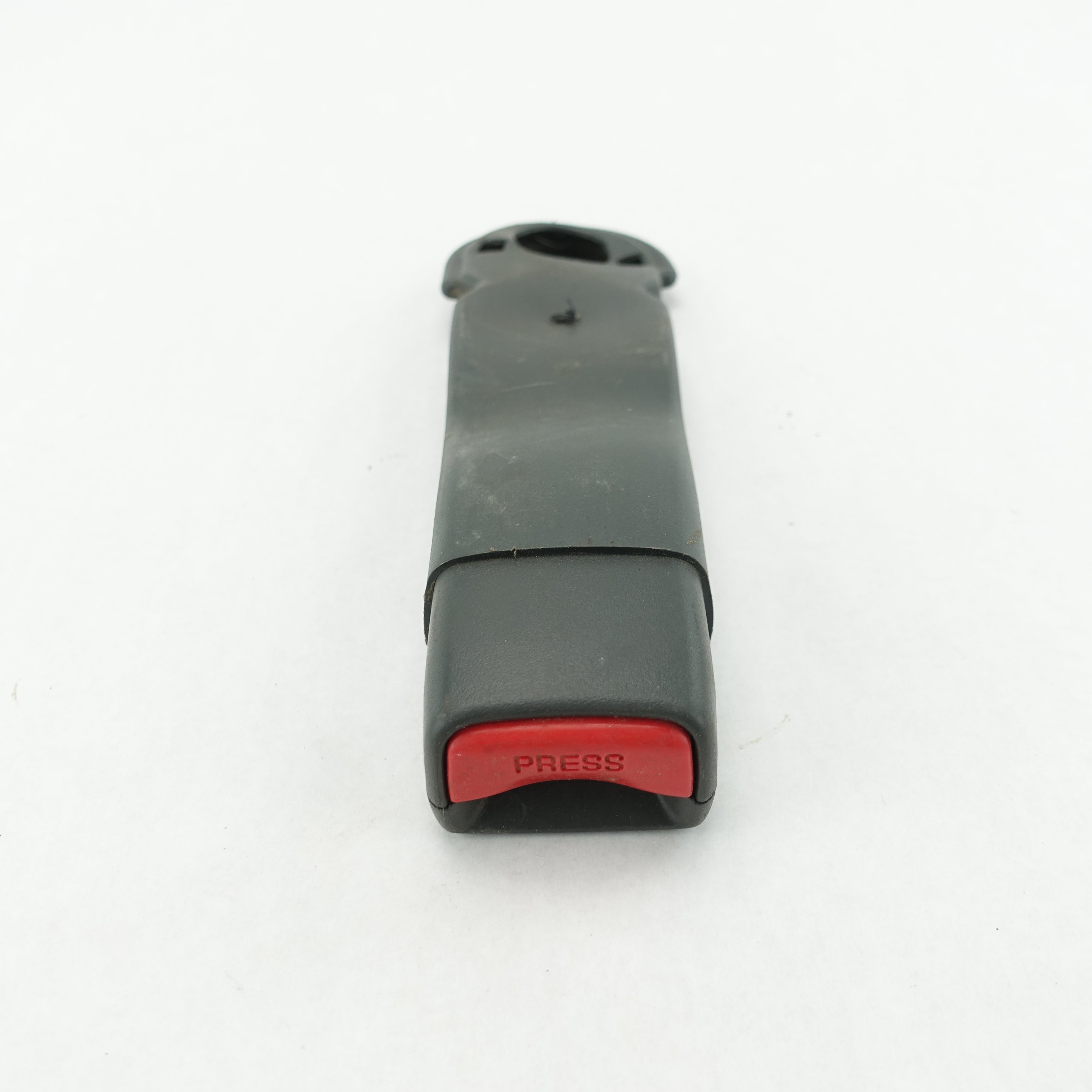 2003 2004 2005 2006 Silverado Sierra Front Center Jump Seat Belt Buckle