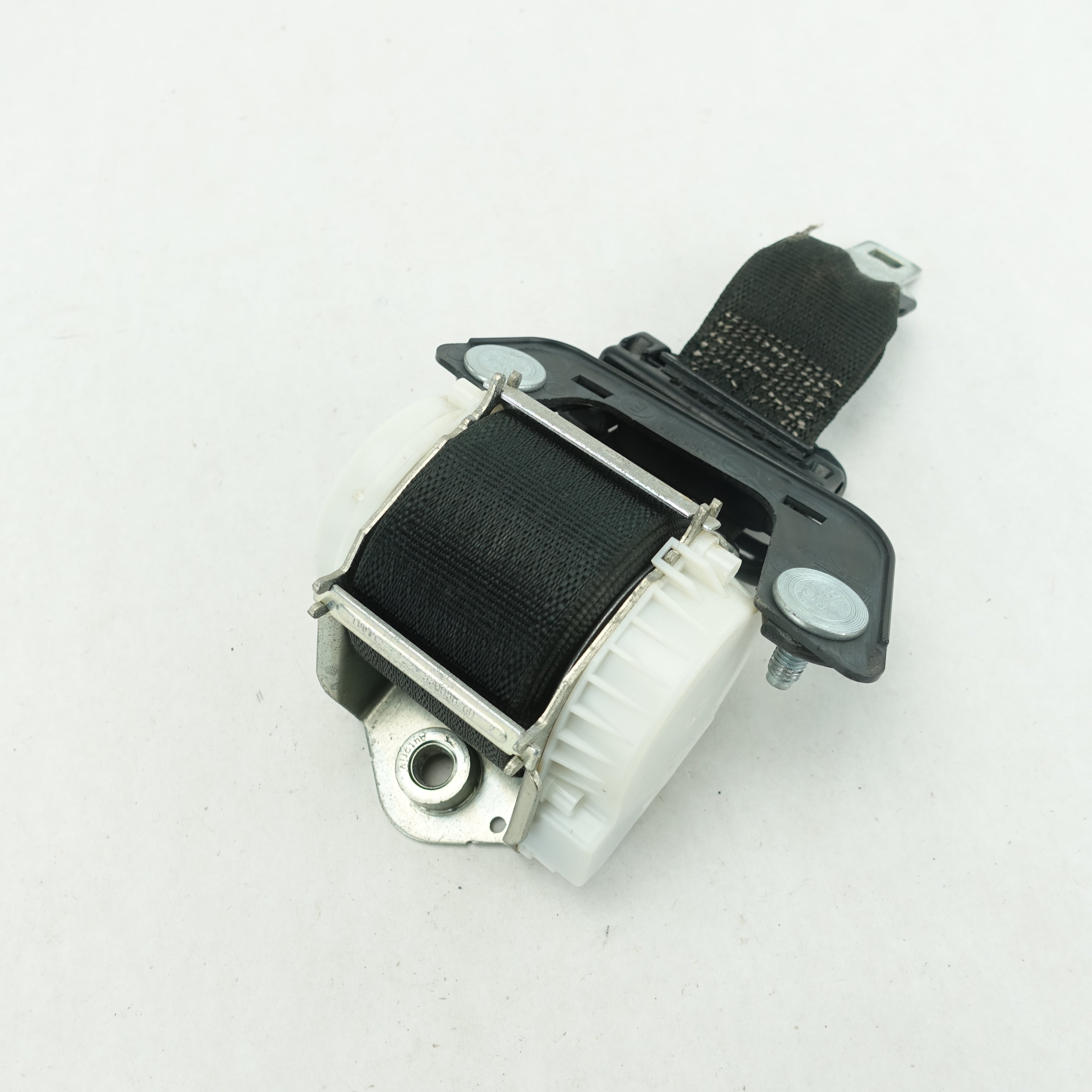 2011 2012 2013 2014 2015 16 Ford F250 F350 Rear Center Seat Belt Black