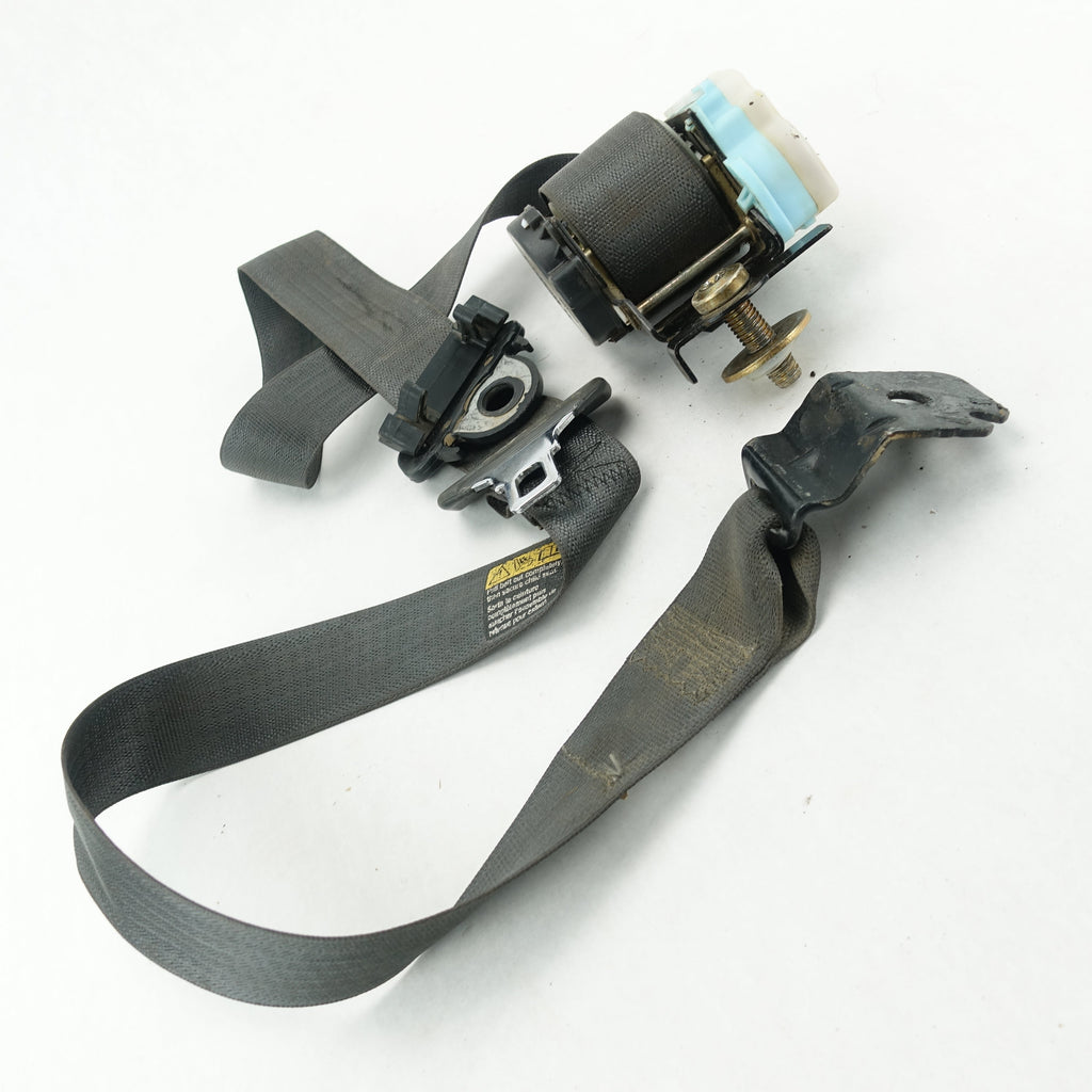 2003 2004 2005 2006 Silverado Sierra Crew Cab Left Rear Seat Belt Black