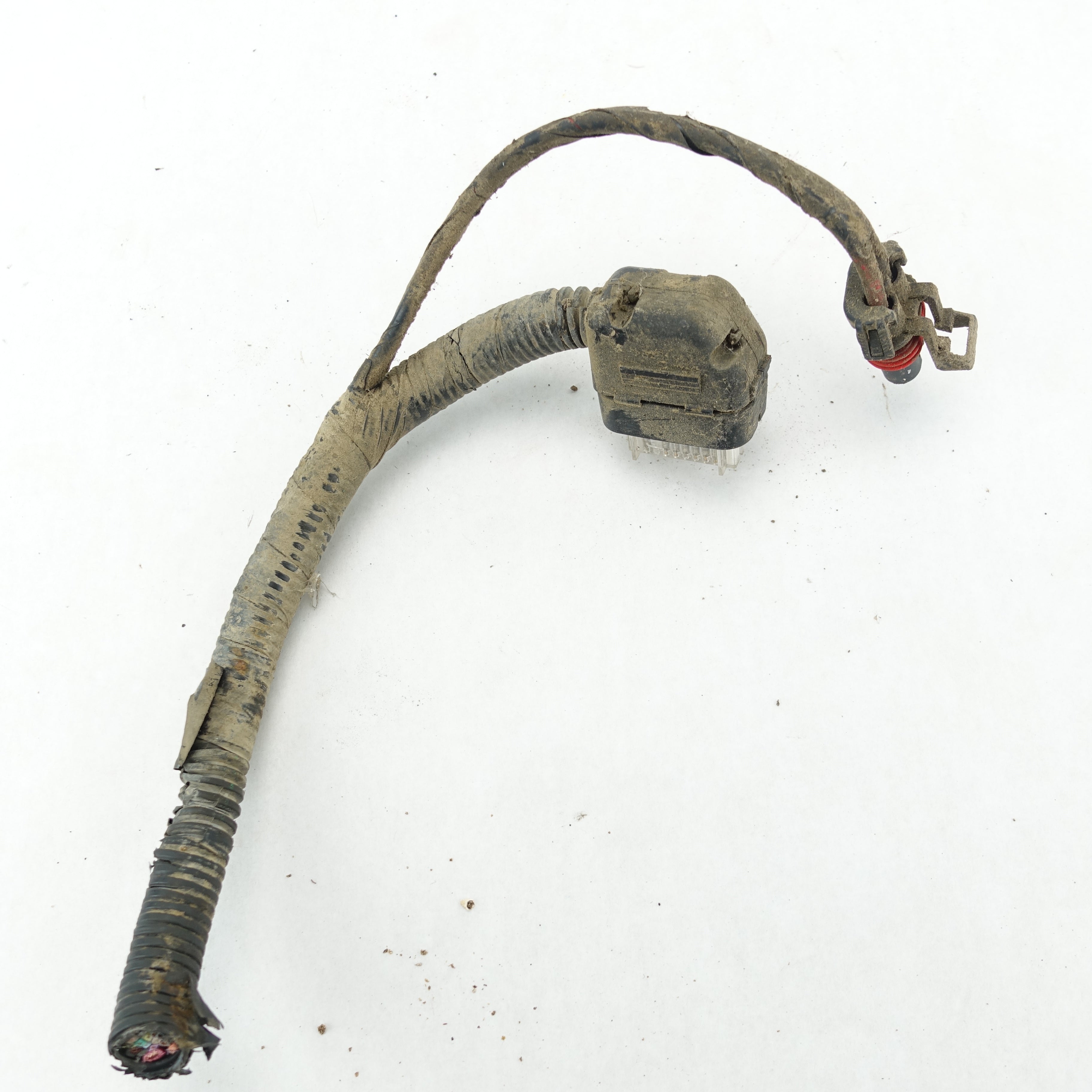 2003 2004 Silverado Sierra 1500 ABS Anti-Lock Brake Part Pump Pigtail Wire Plug