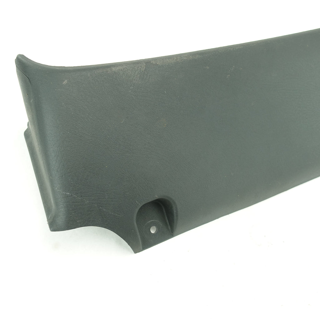 2003 2004 2005 06 GMC Chevy C4500 C5500 Topkick Kodiak Lower Dash Knee Bolster