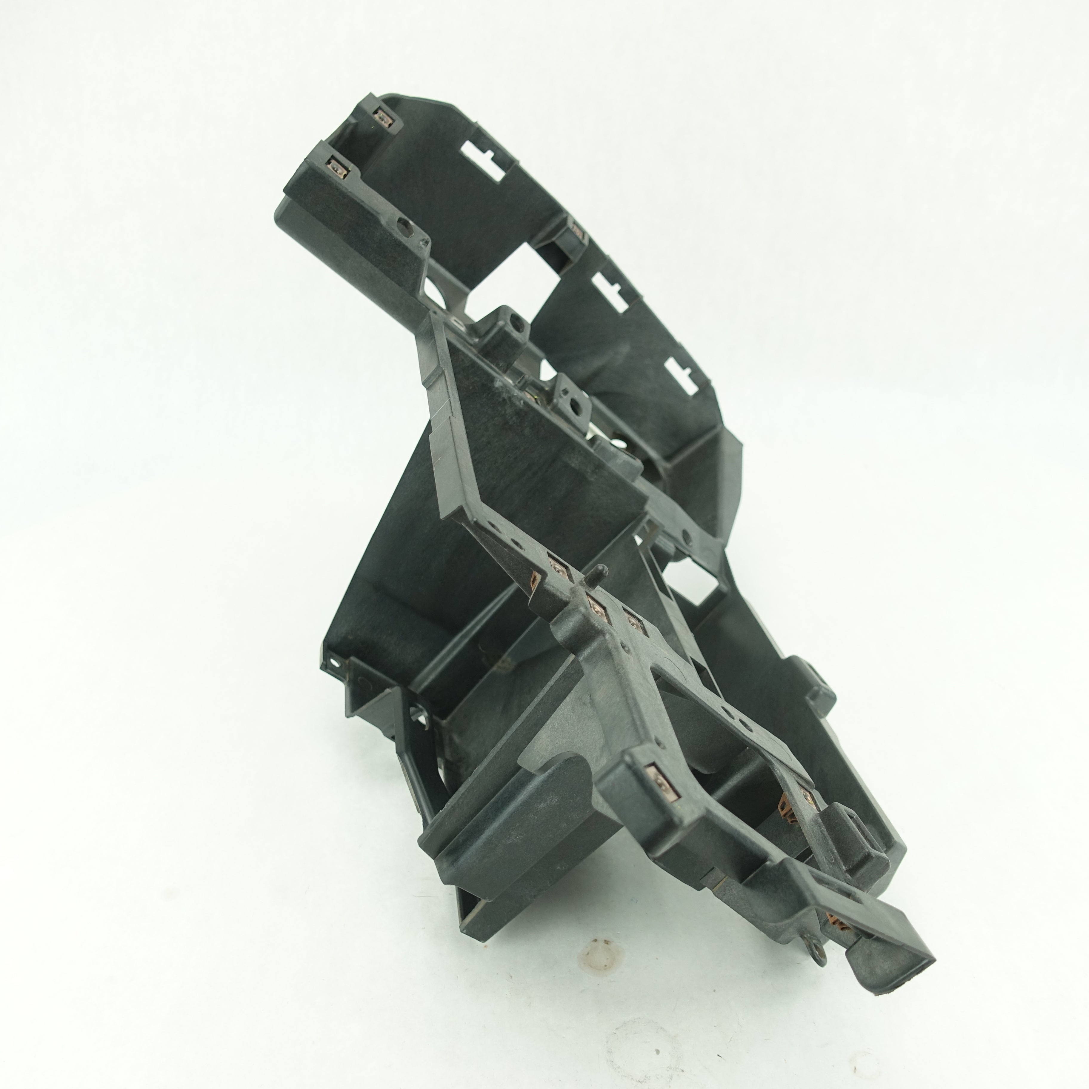 2003 2004 2005 2006 GMC Chevy C4500 C5500 Topkick Kodiak Radio Mounting Bracket
